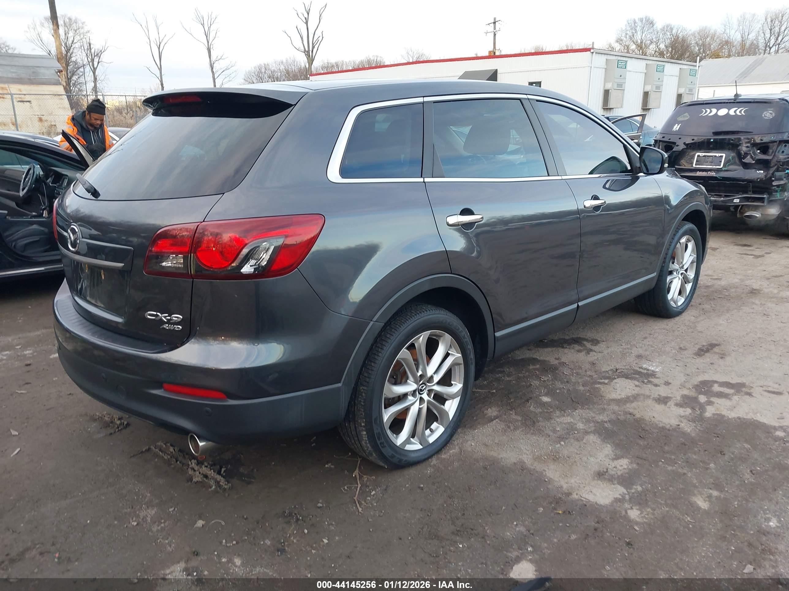 MAZDA CX-9 image 4