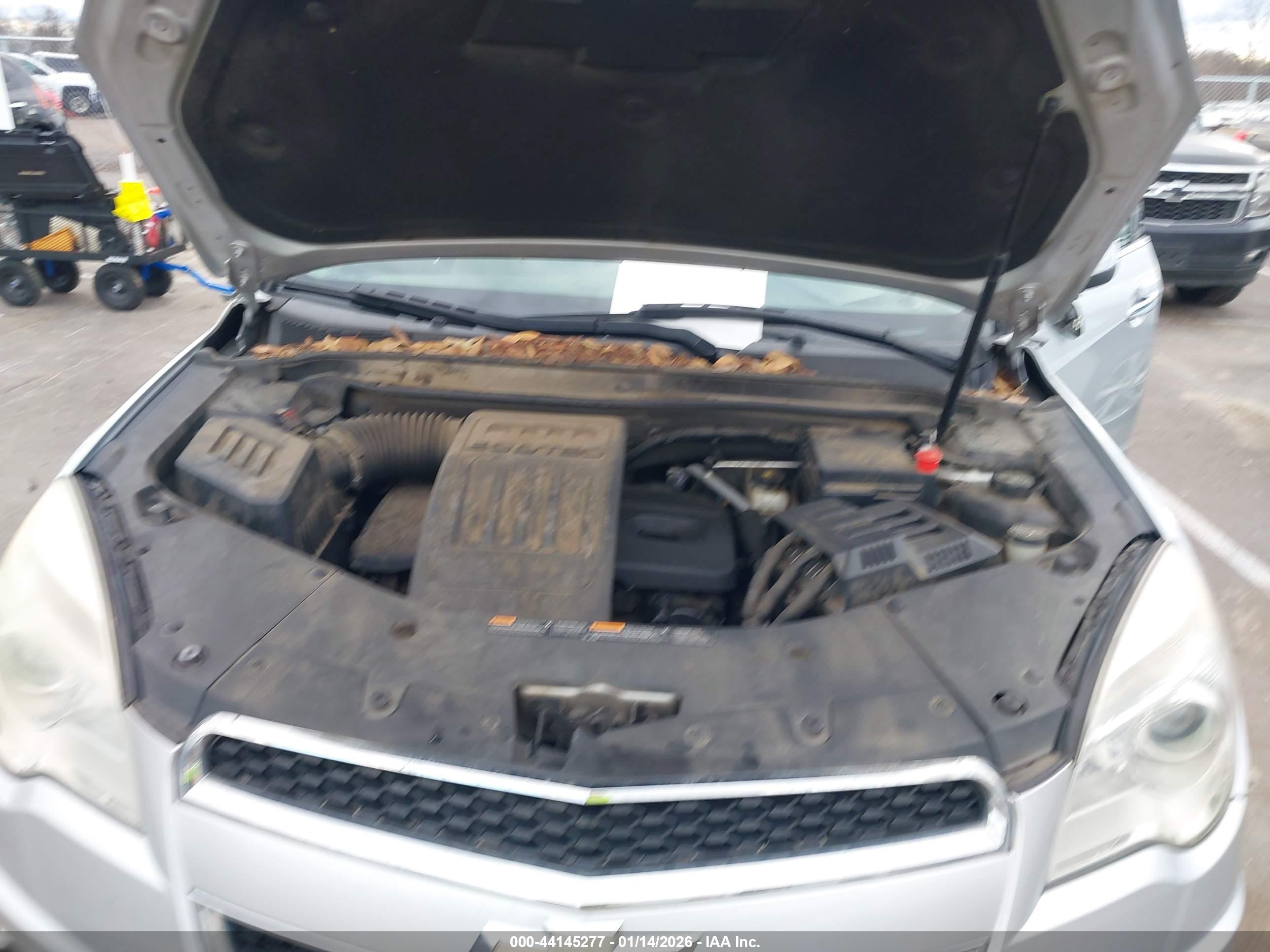 CHEVROLET EQUINOX image 10