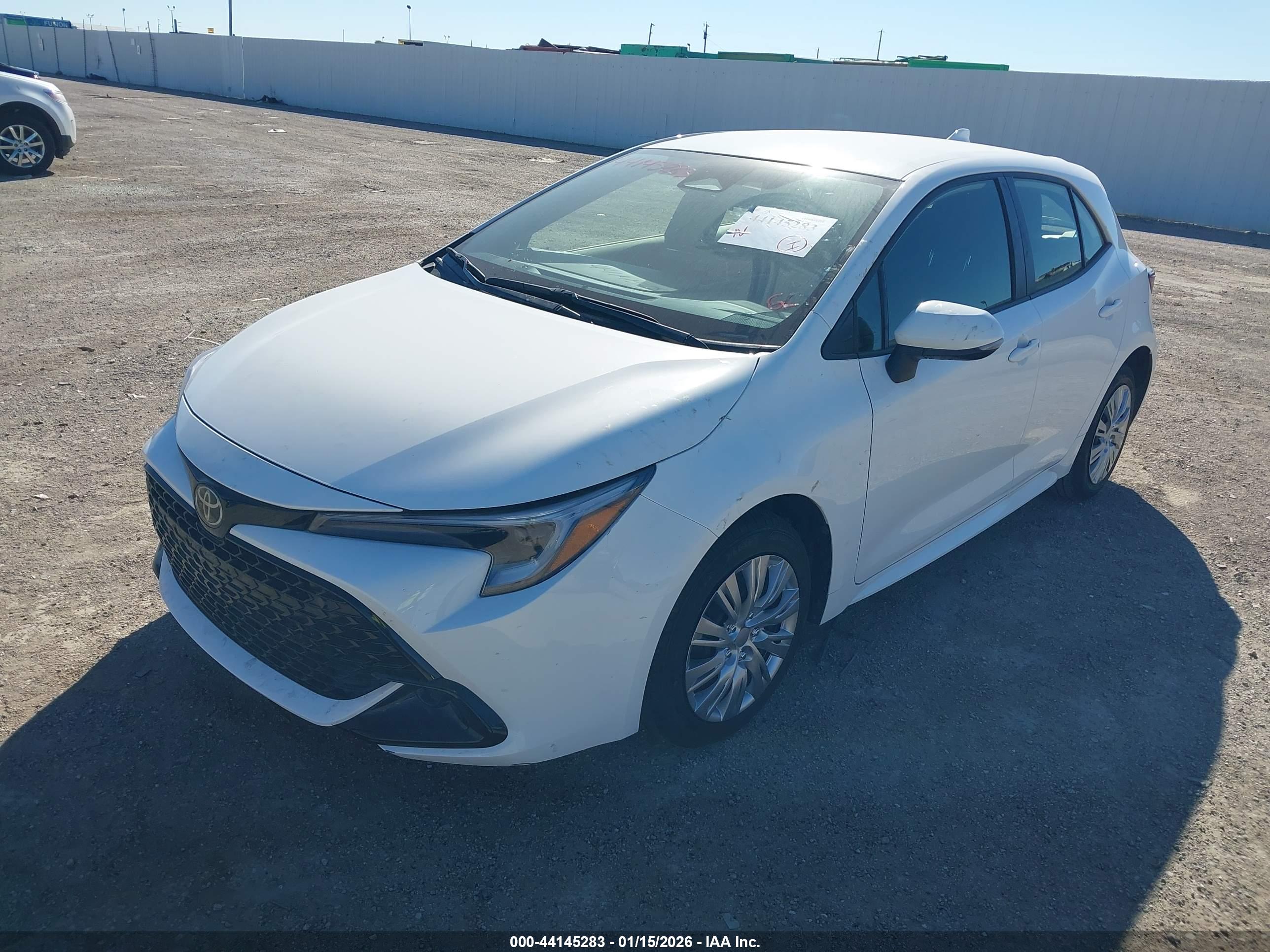 TOYOTA COROLLA image 2
