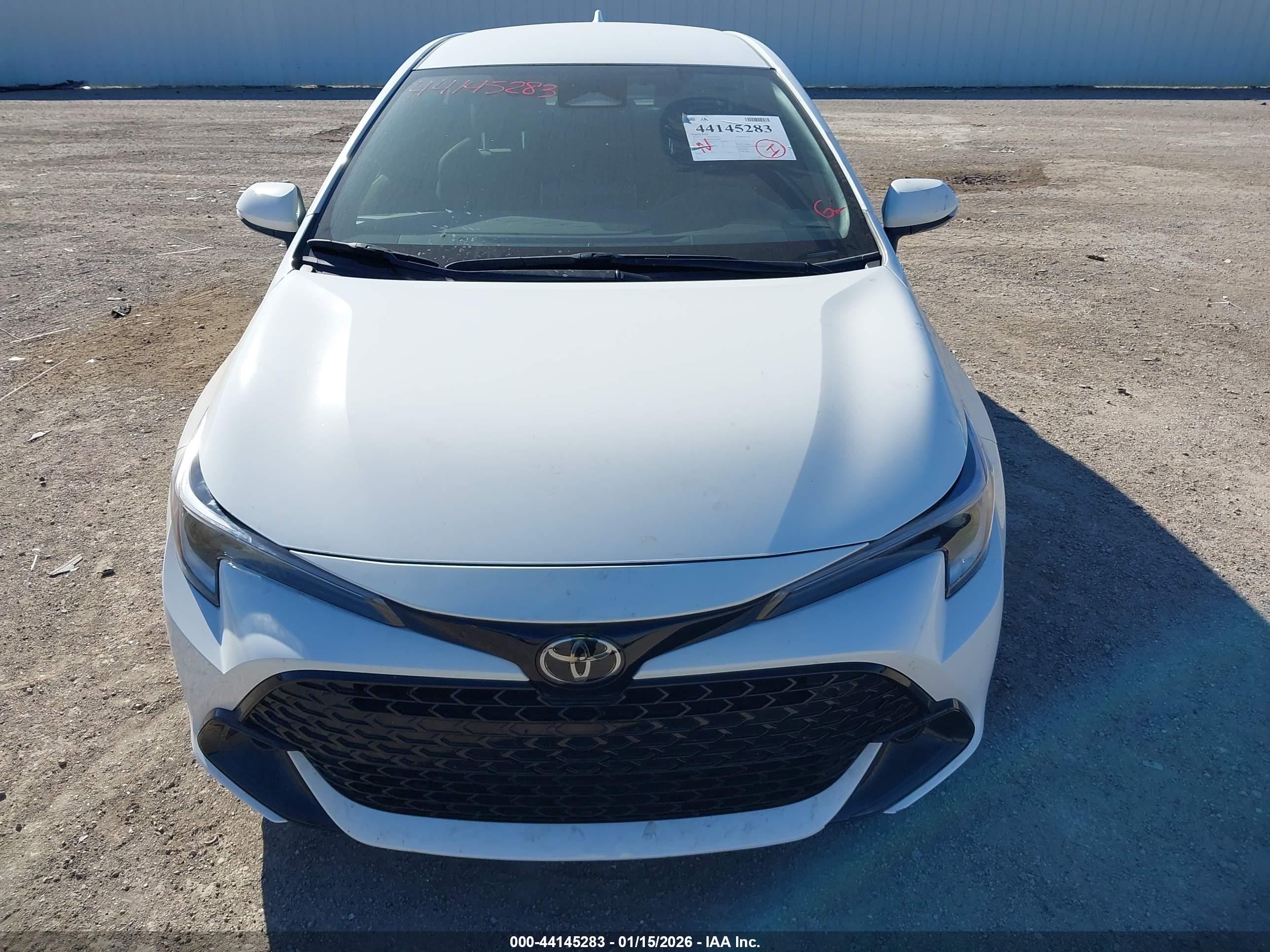 TOYOTA COROLLA image 6