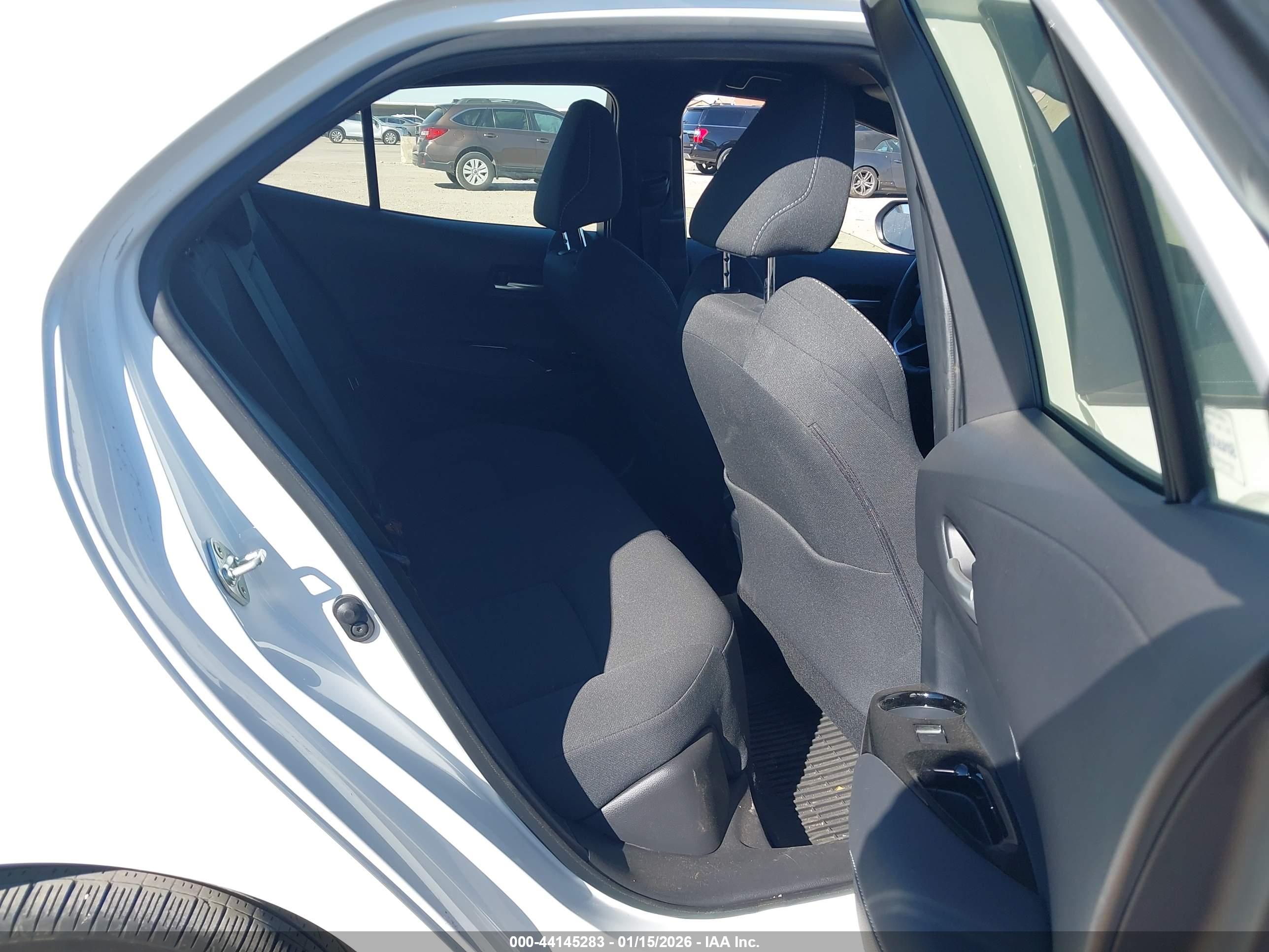 TOYOTA COROLLA image 8