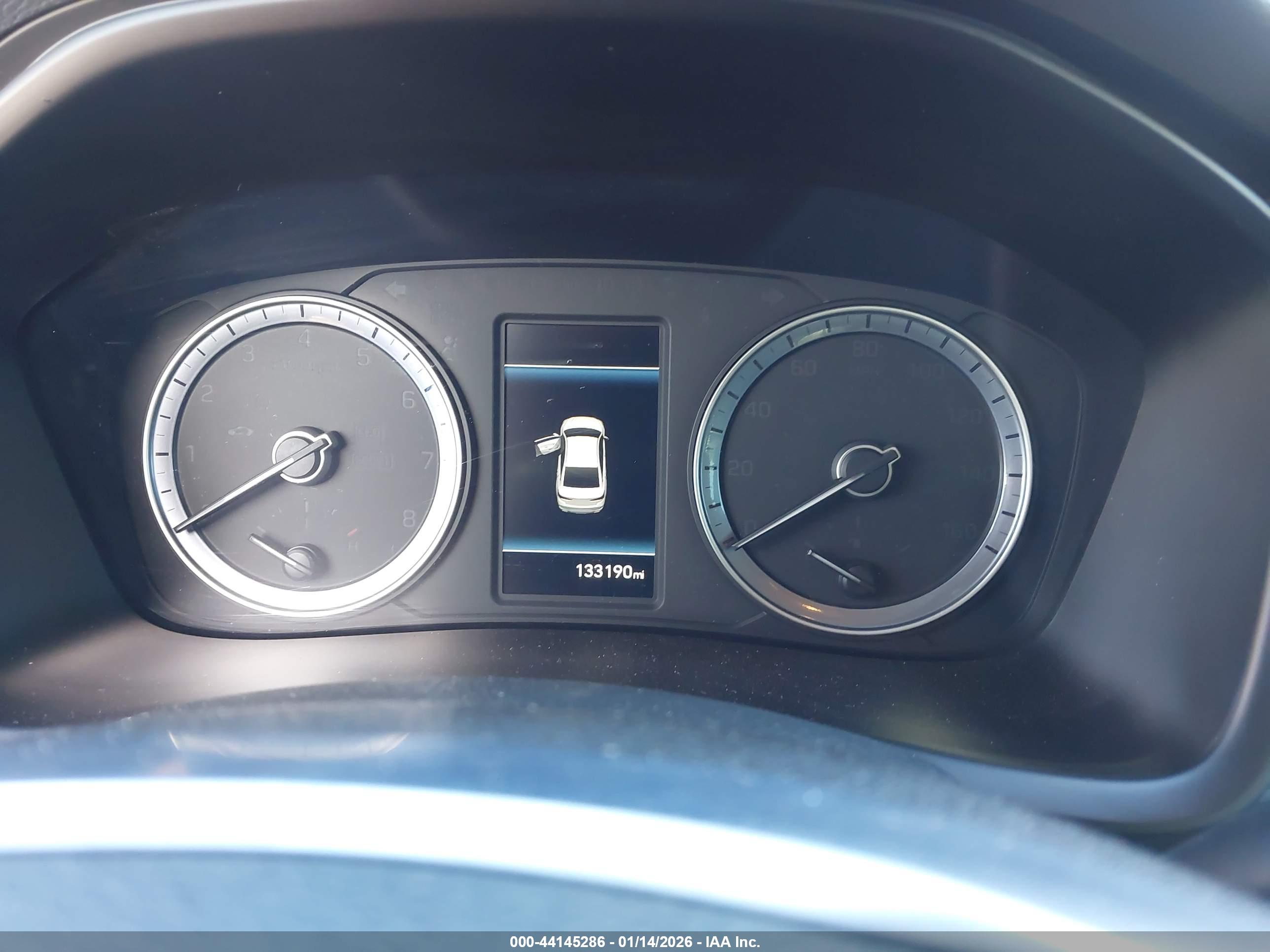 HYUNDAI SONATA image 7