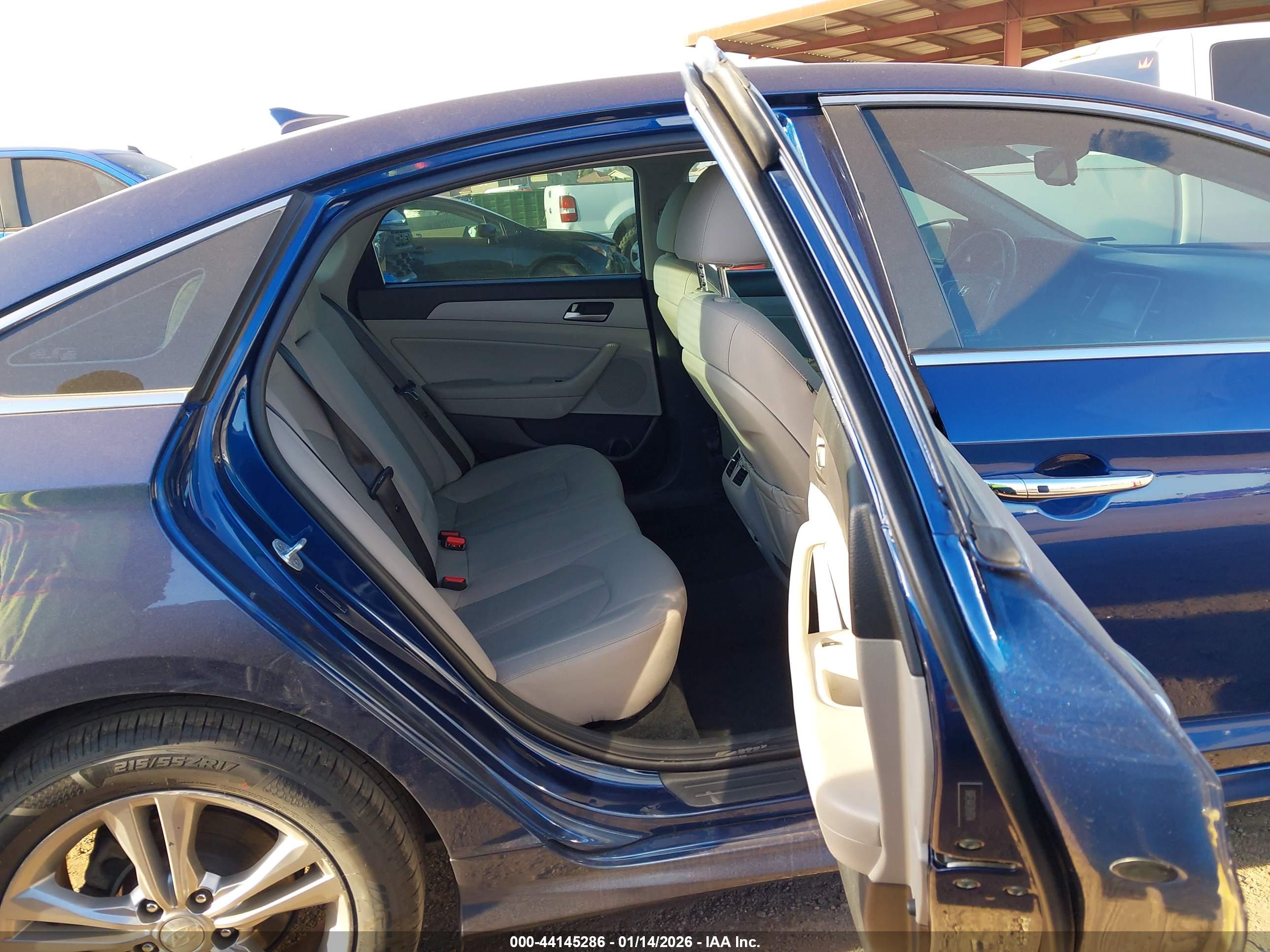 HYUNDAI SONATA image 8