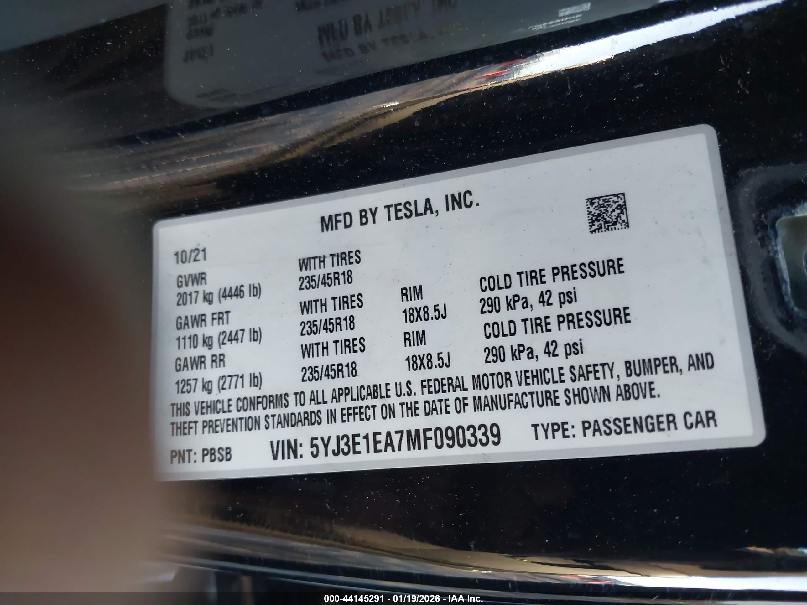 TESLA MODEL image 9