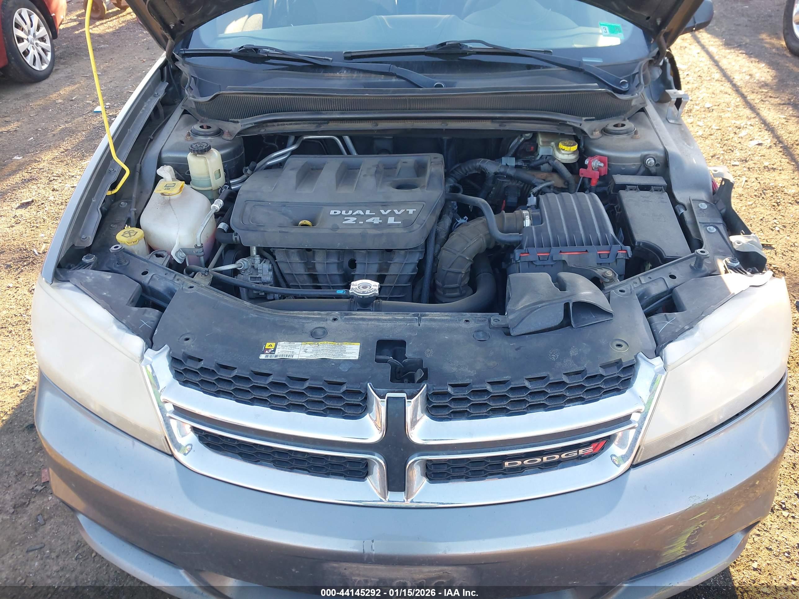 DODGE AVENGER image 10