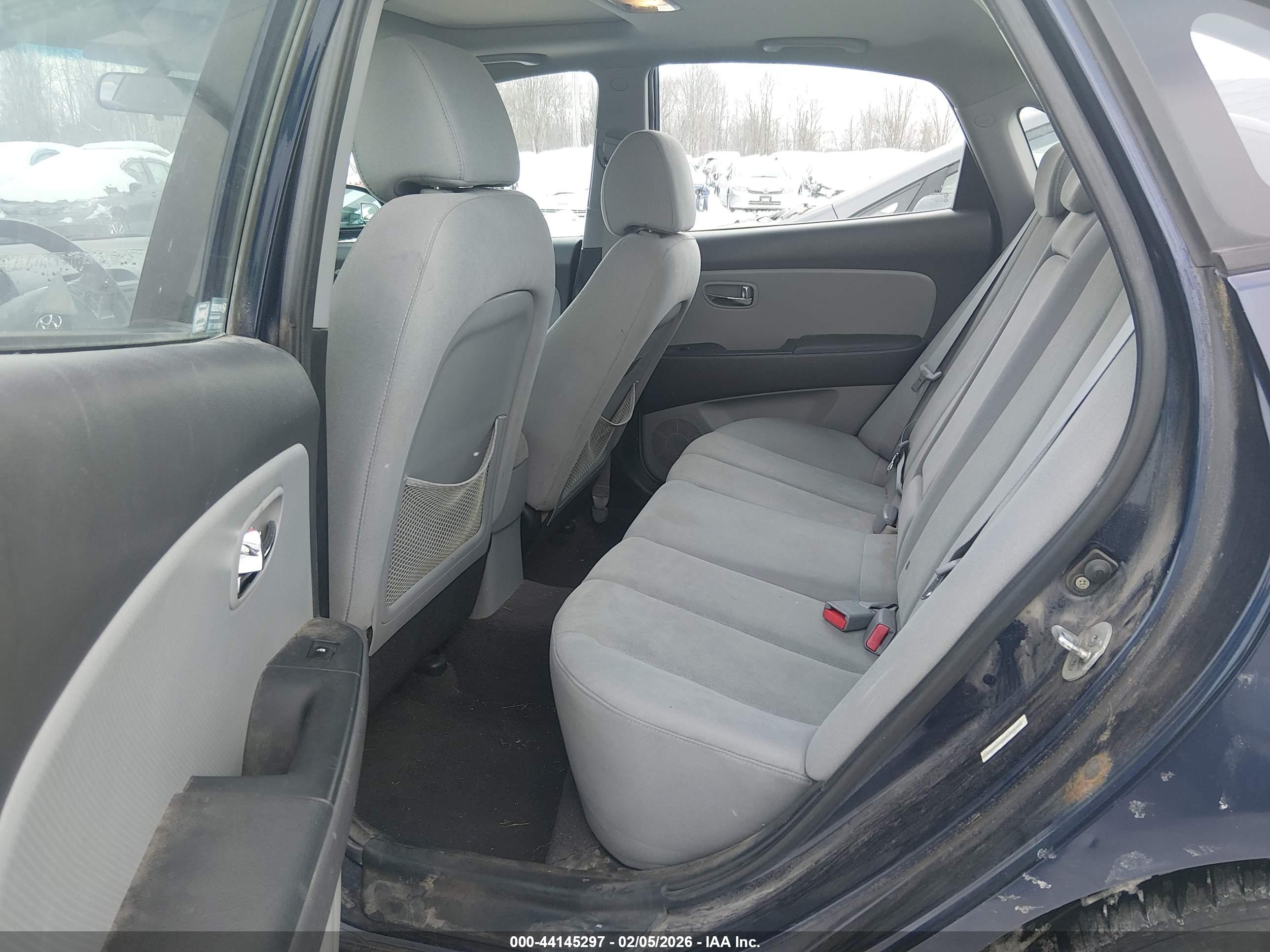 HYUNDAI ELANTRA image 8
