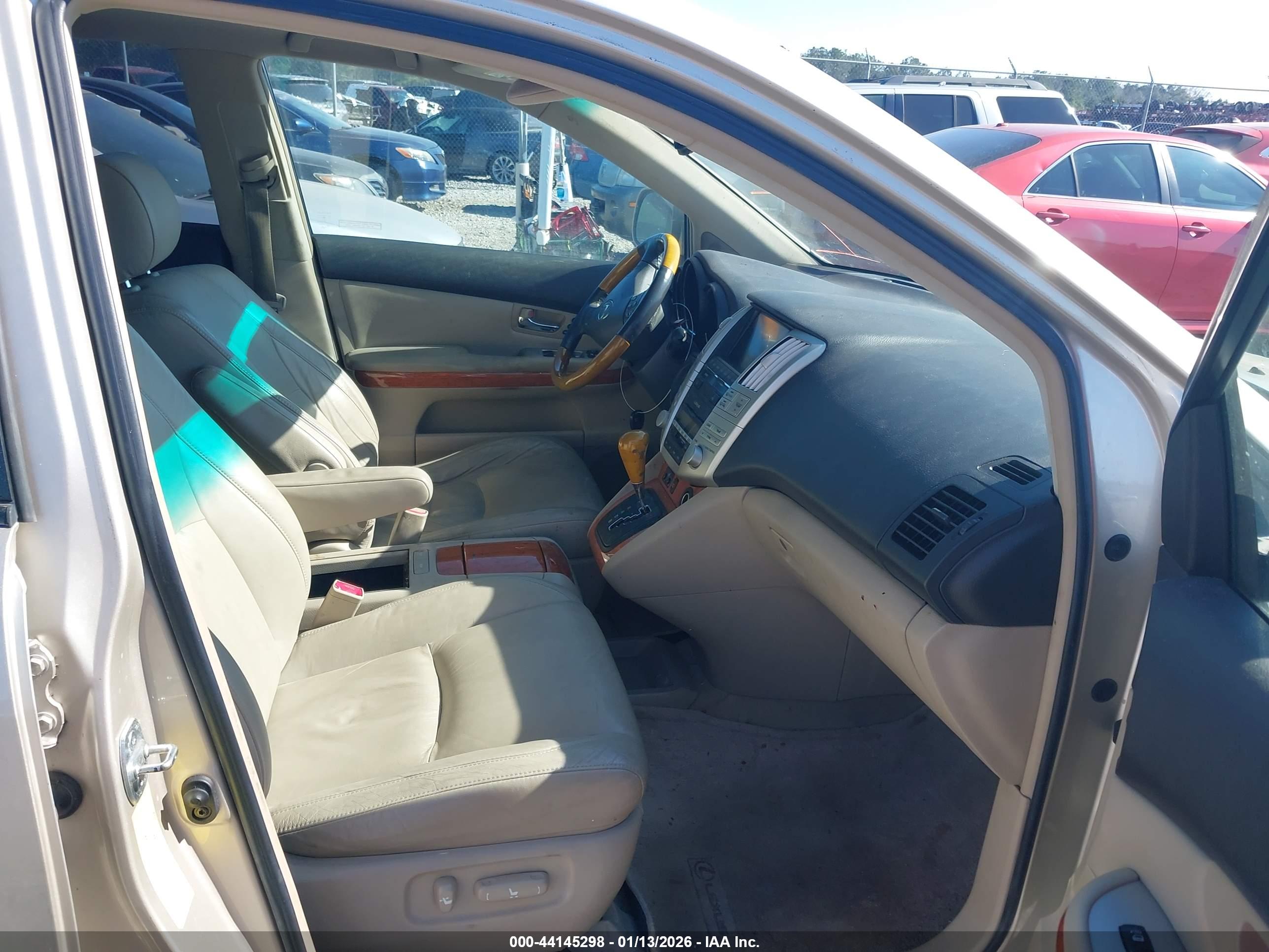 LEXUS RX image 5