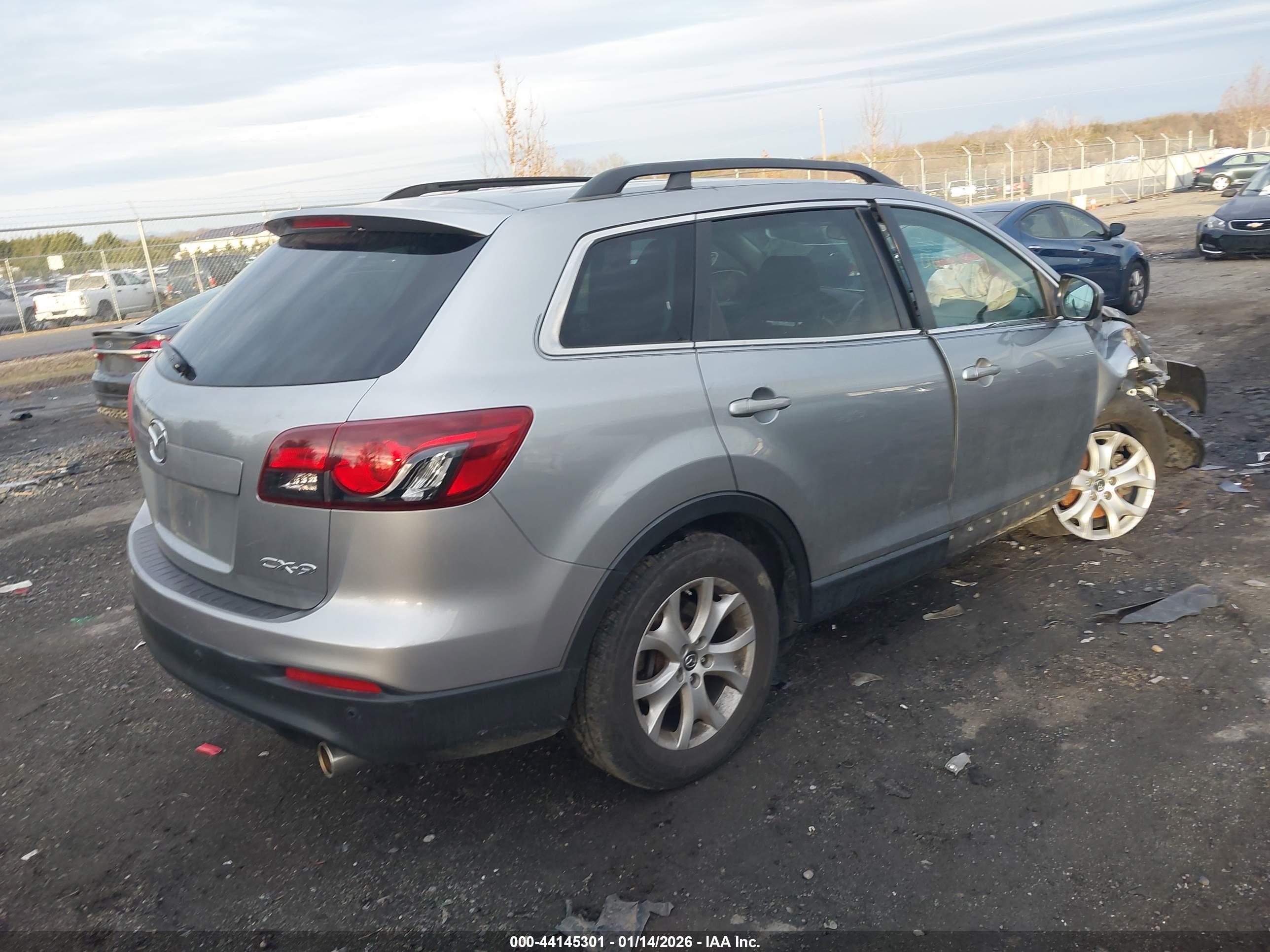 MAZDA CX-9 image 4