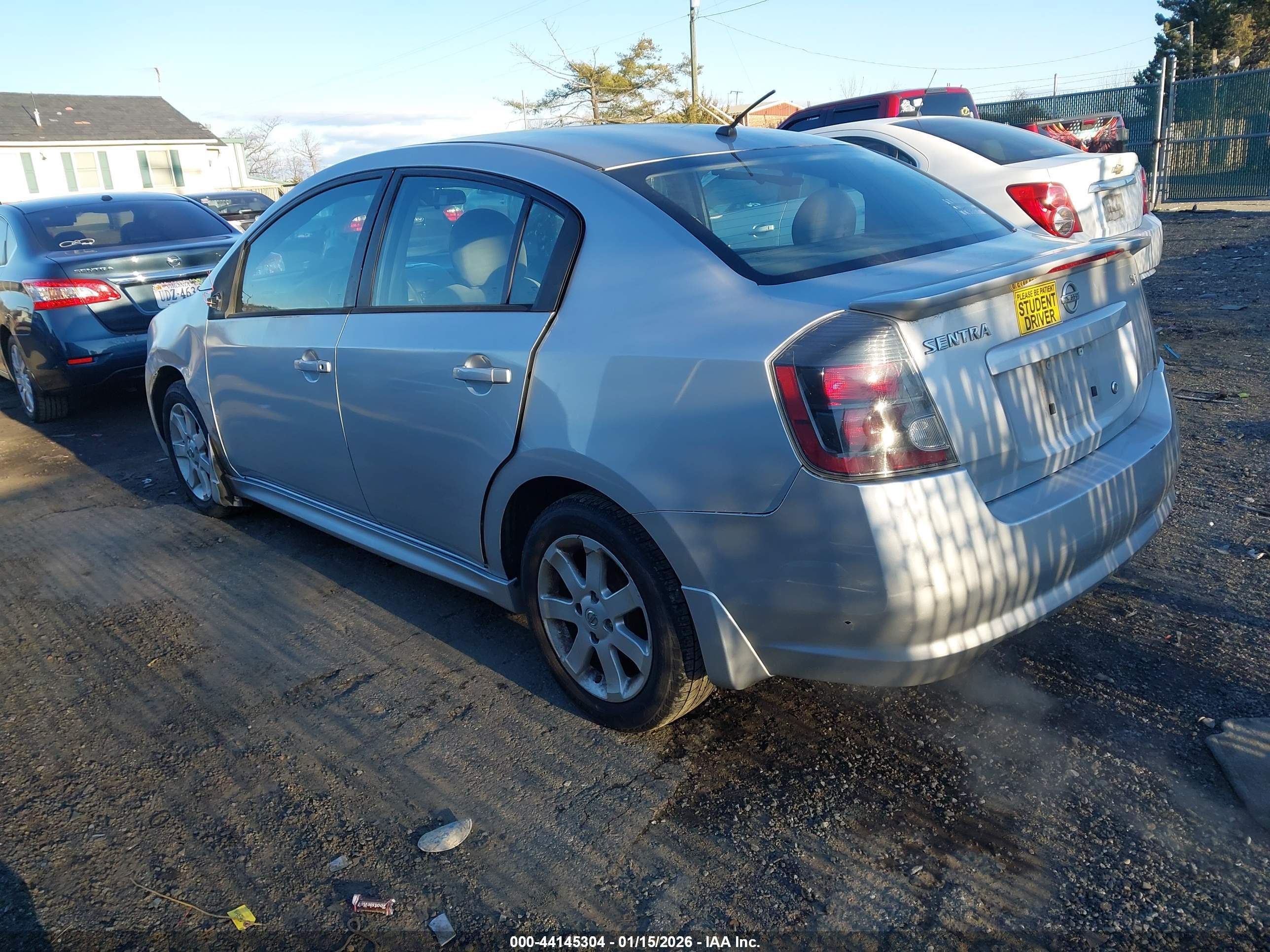 NISSAN SENTRA image 3