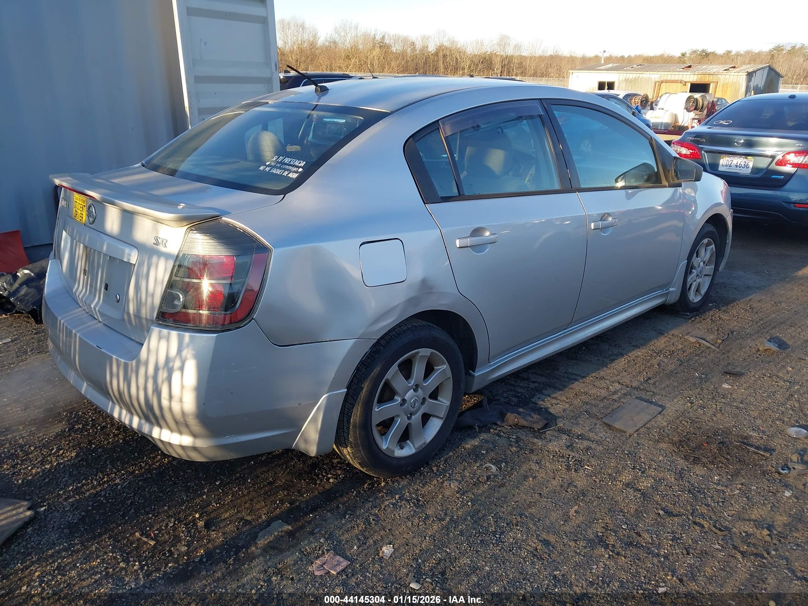 NISSAN SENTRA image 4