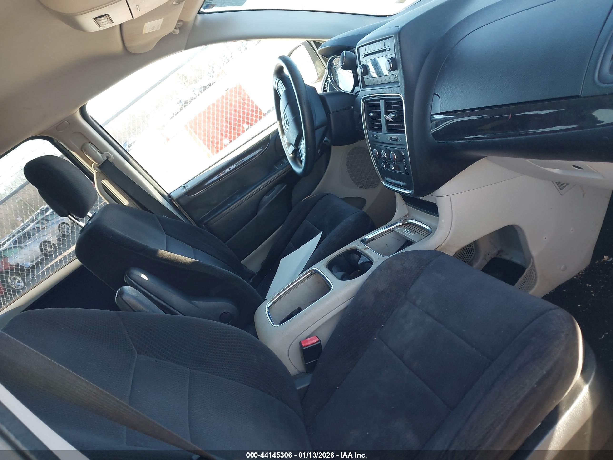 DODGE GRAND image 5