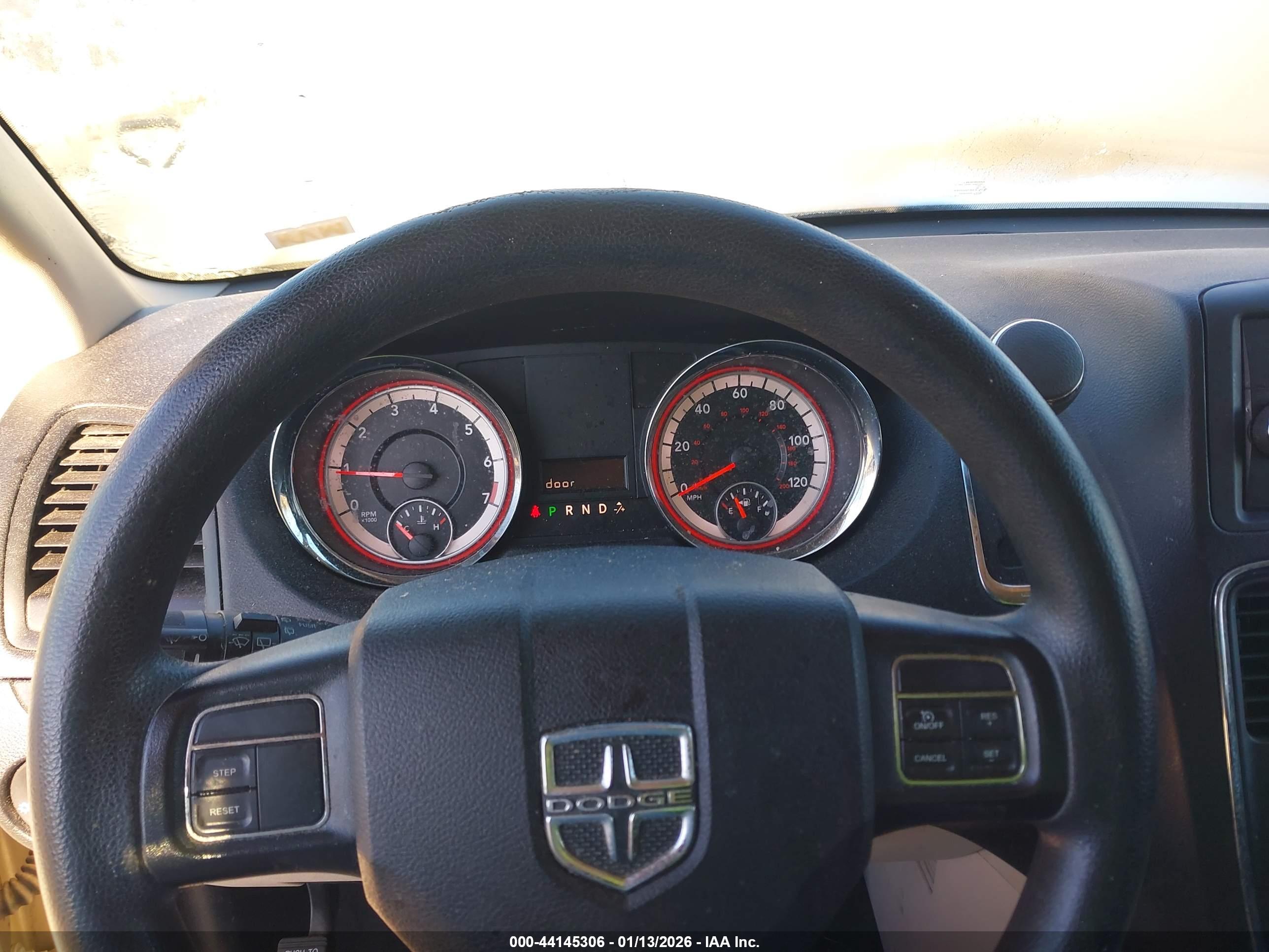 DODGE GRAND image 6