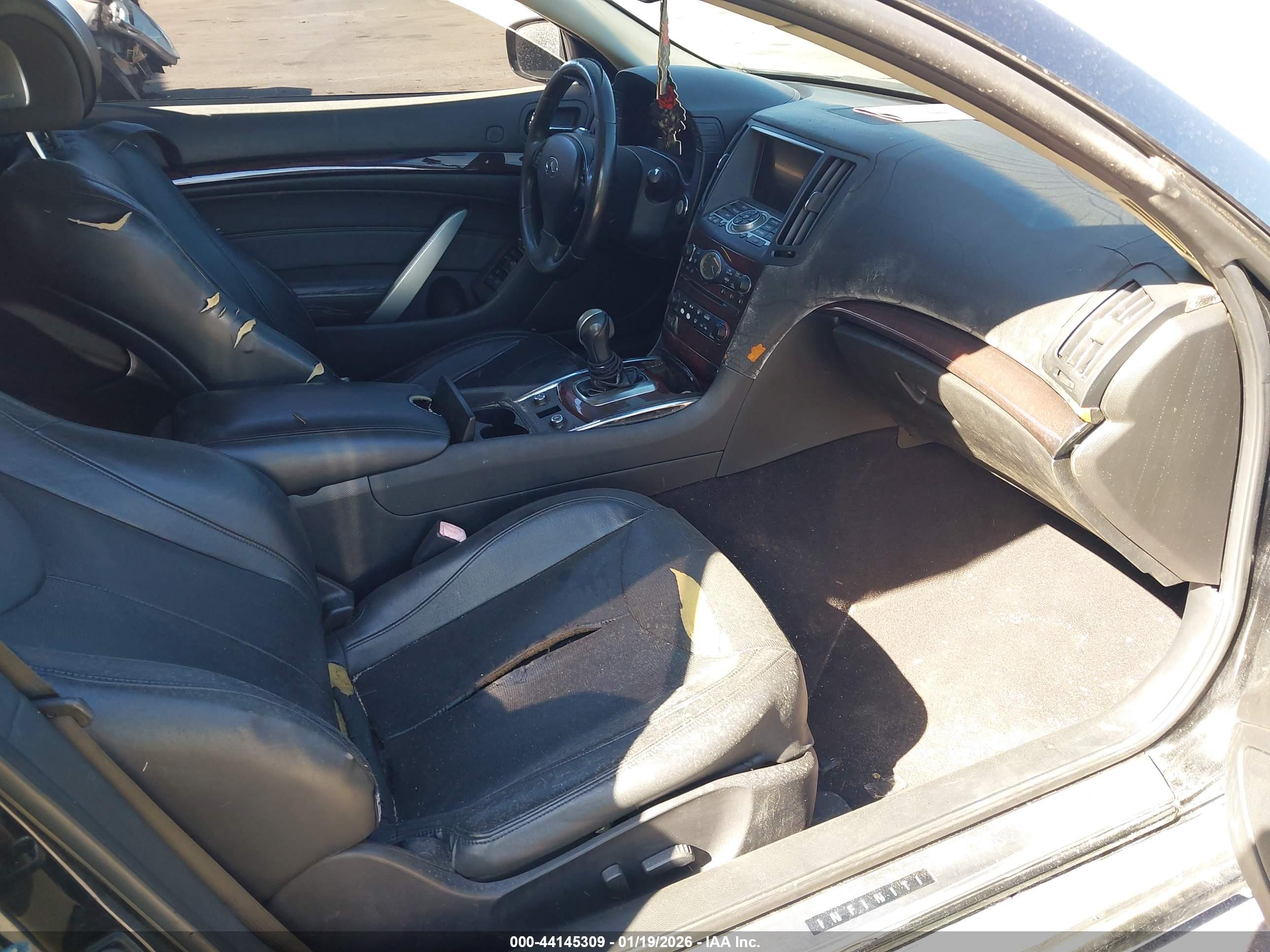 INFINITI G37 image 5