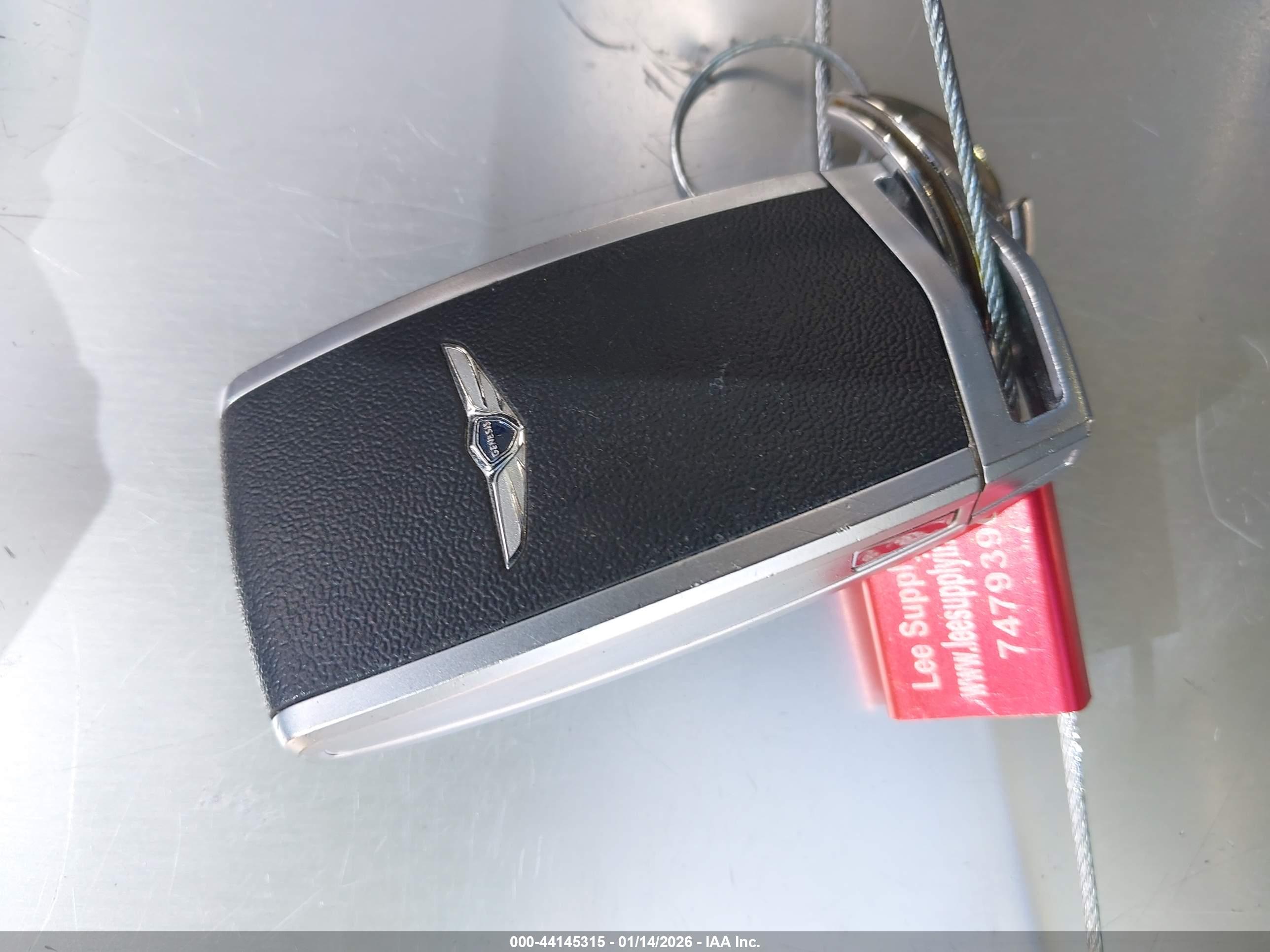 GENESIS G70 image 11