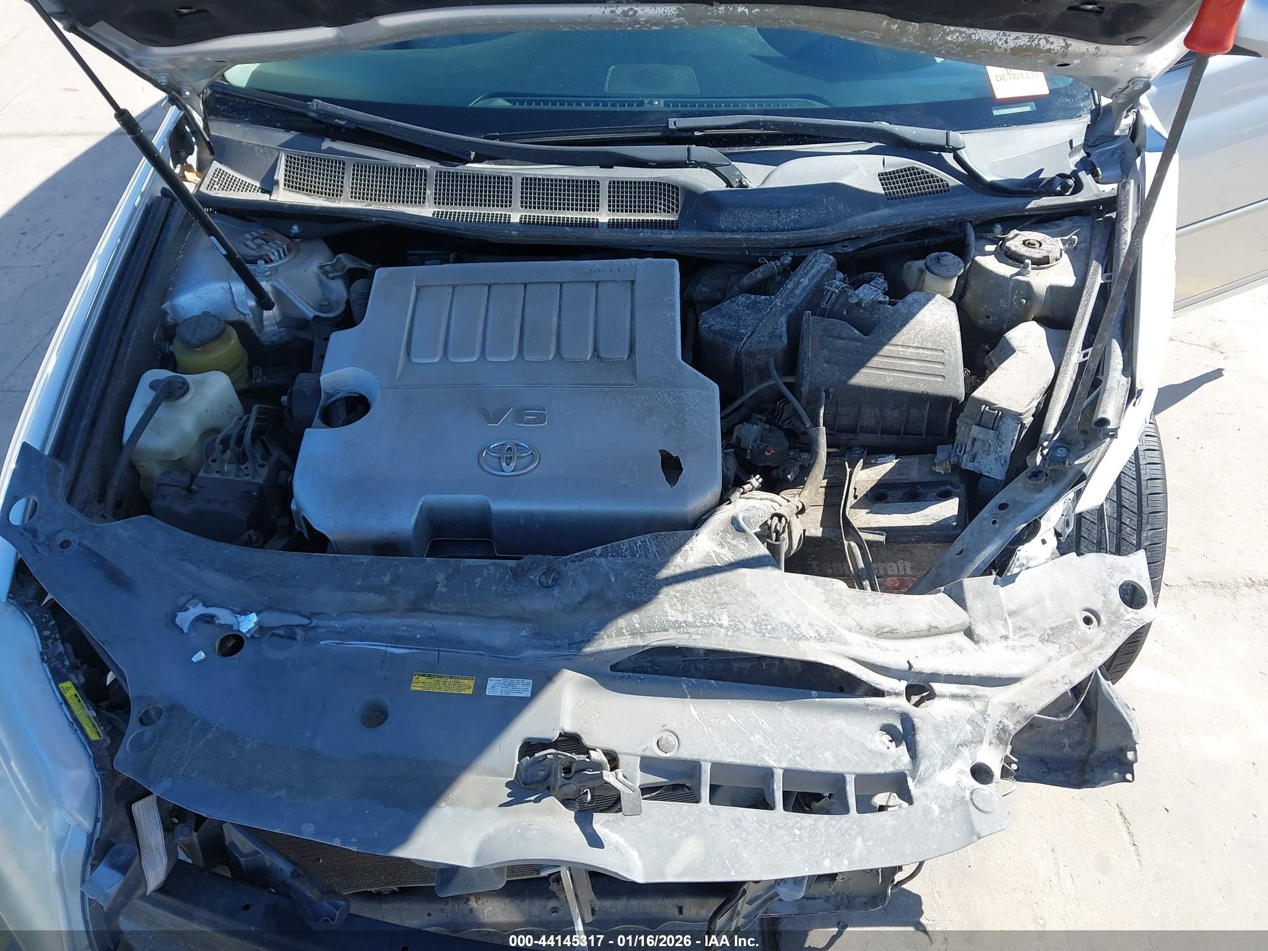 TOYOTA AVALON image 10