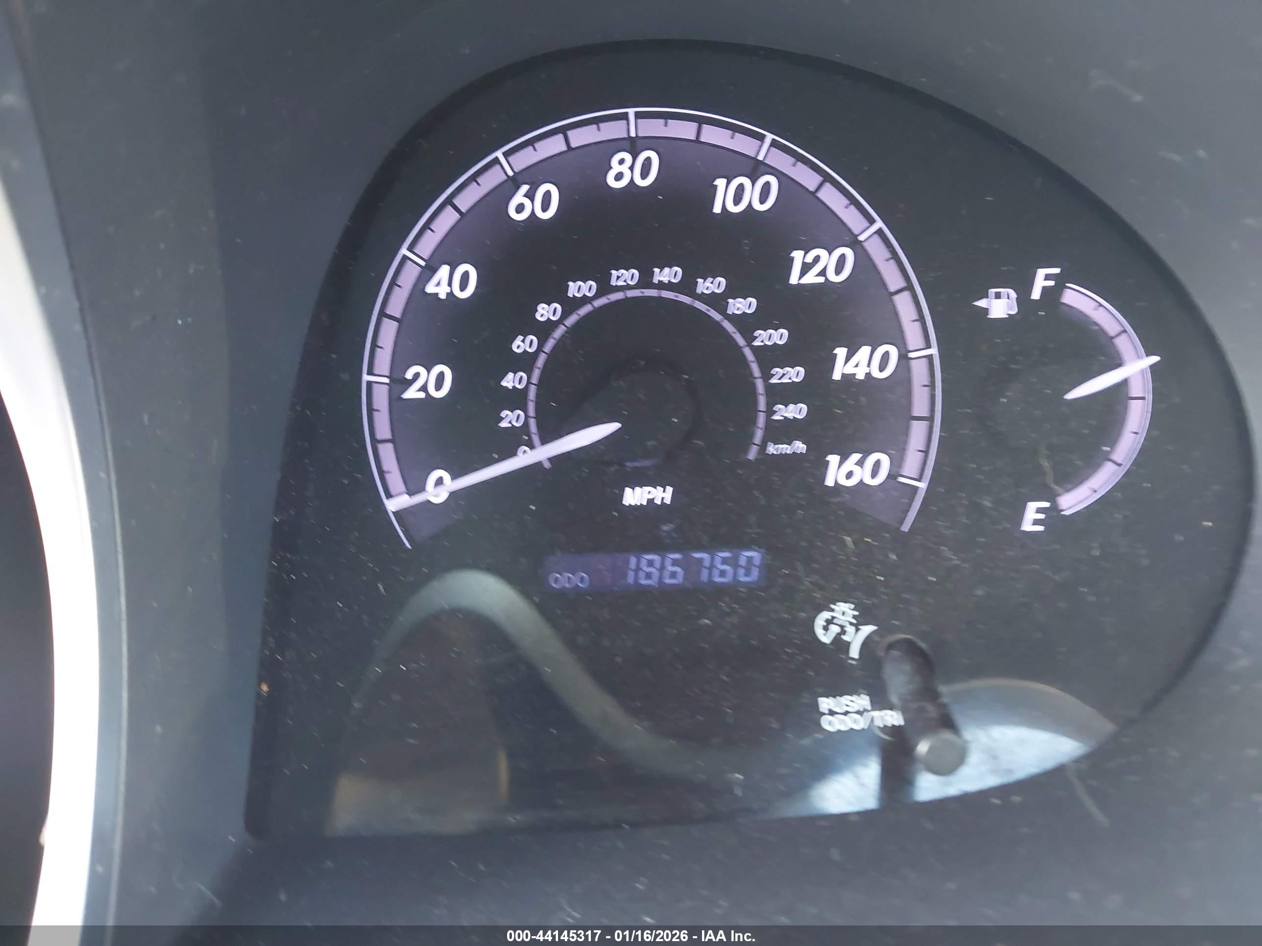 TOYOTA AVALON image 7