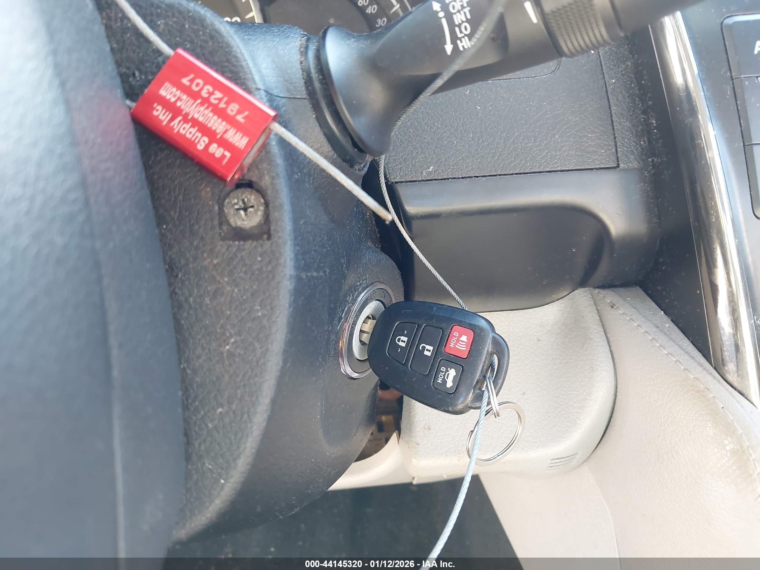 TOYOTA CAMRY image 11
