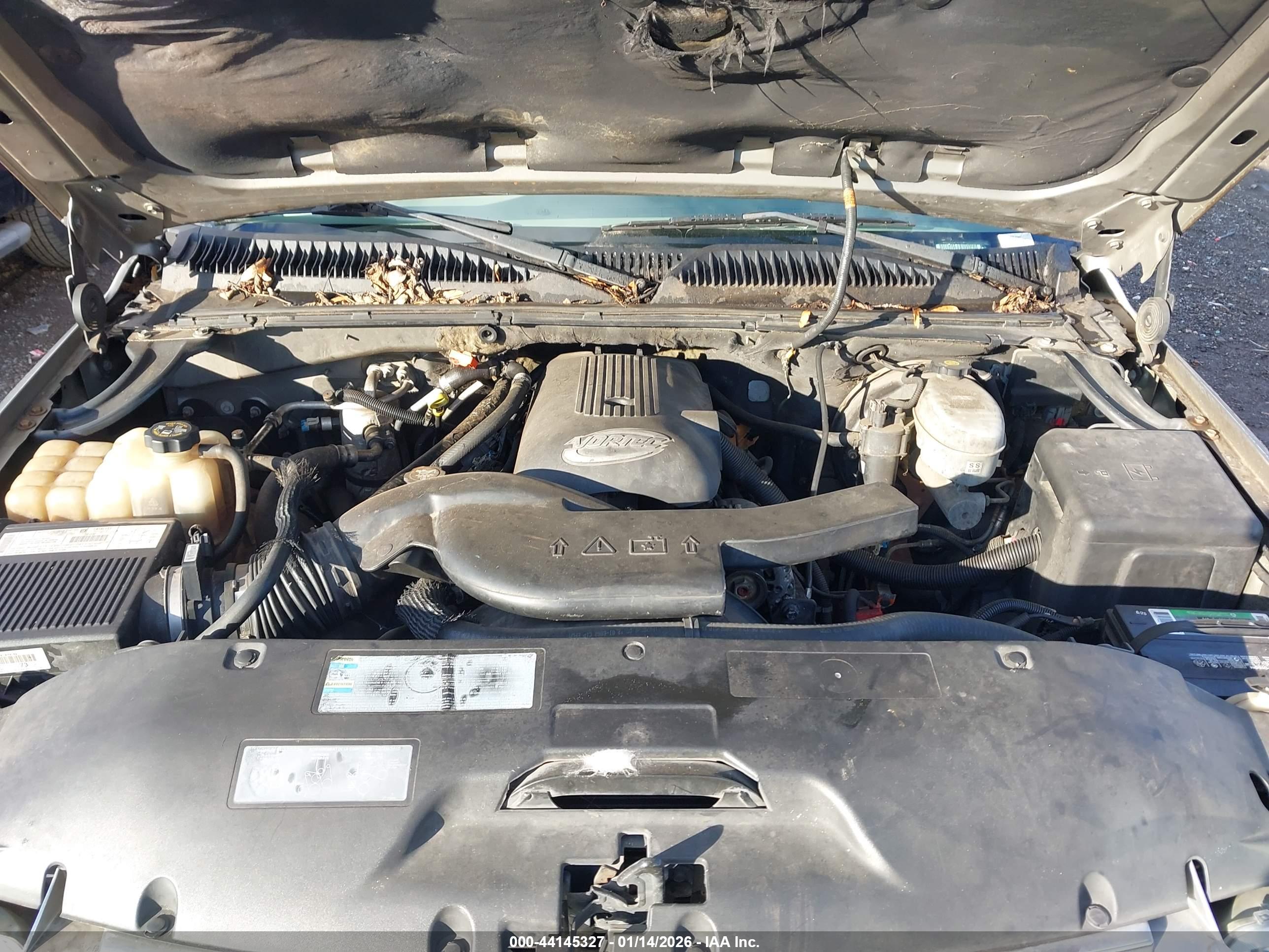 CHEVROLET TAHOE image 10