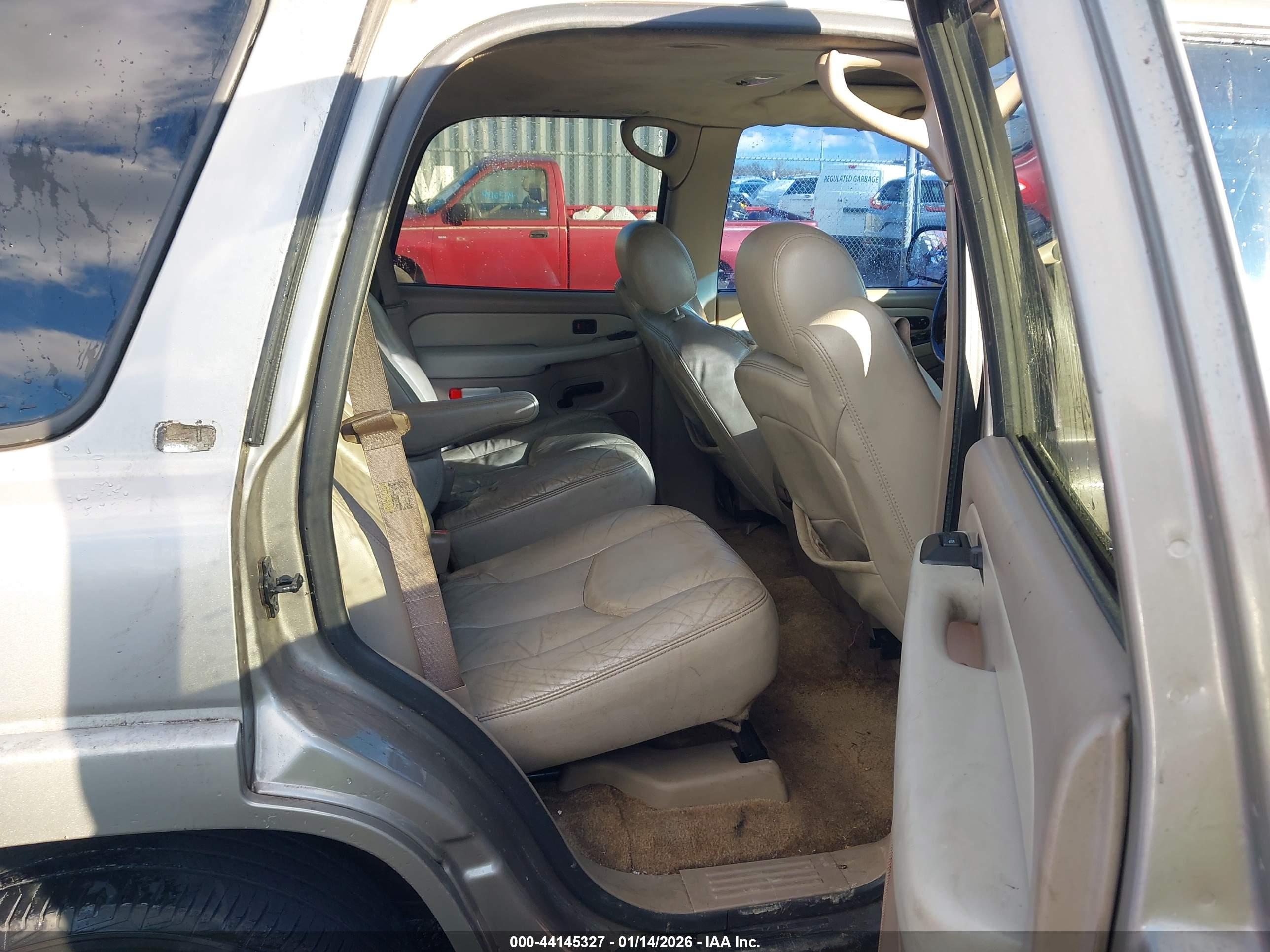 CHEVROLET TAHOE image 8