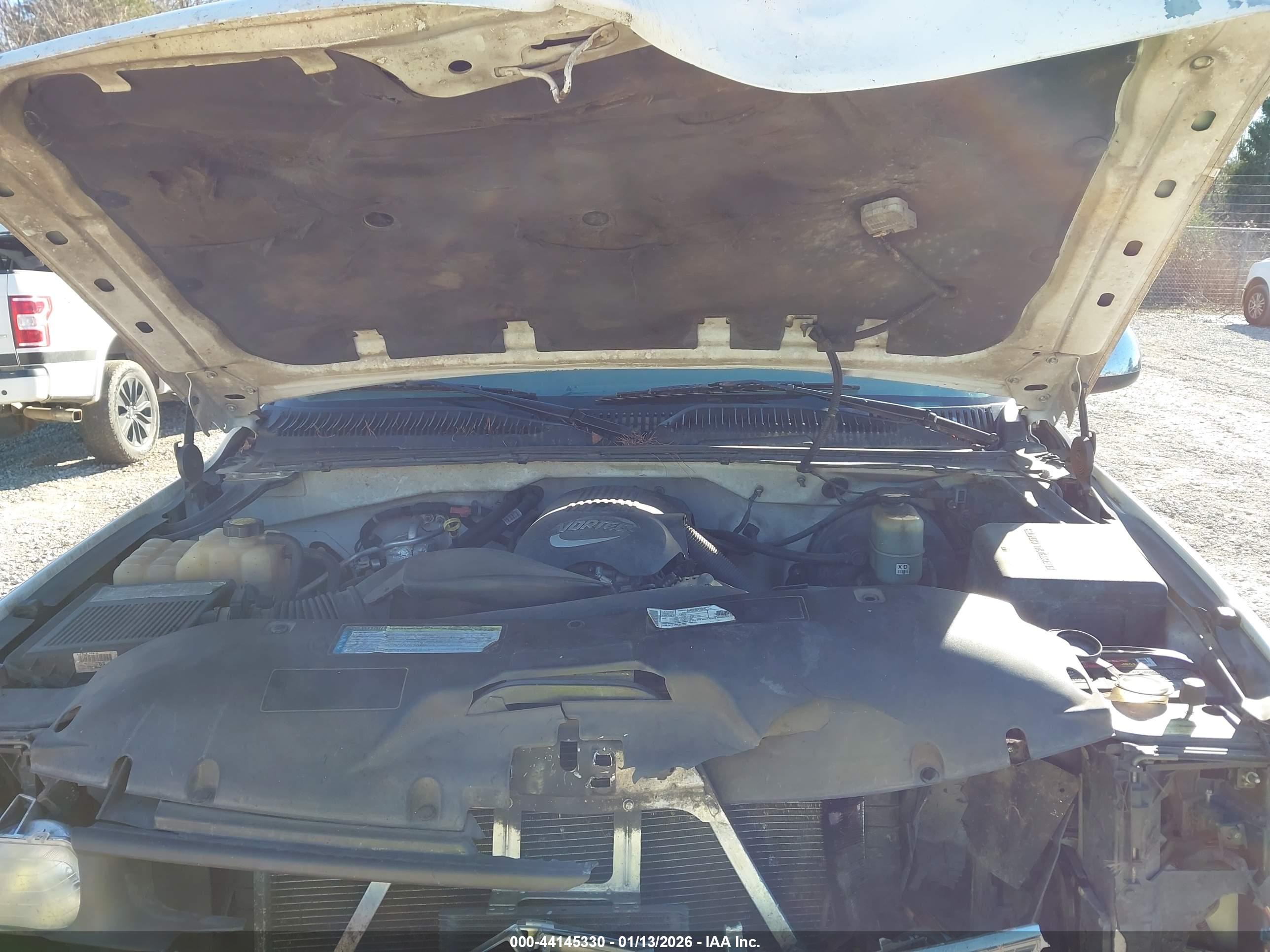 CHEVROLET SILVERADO image 10
