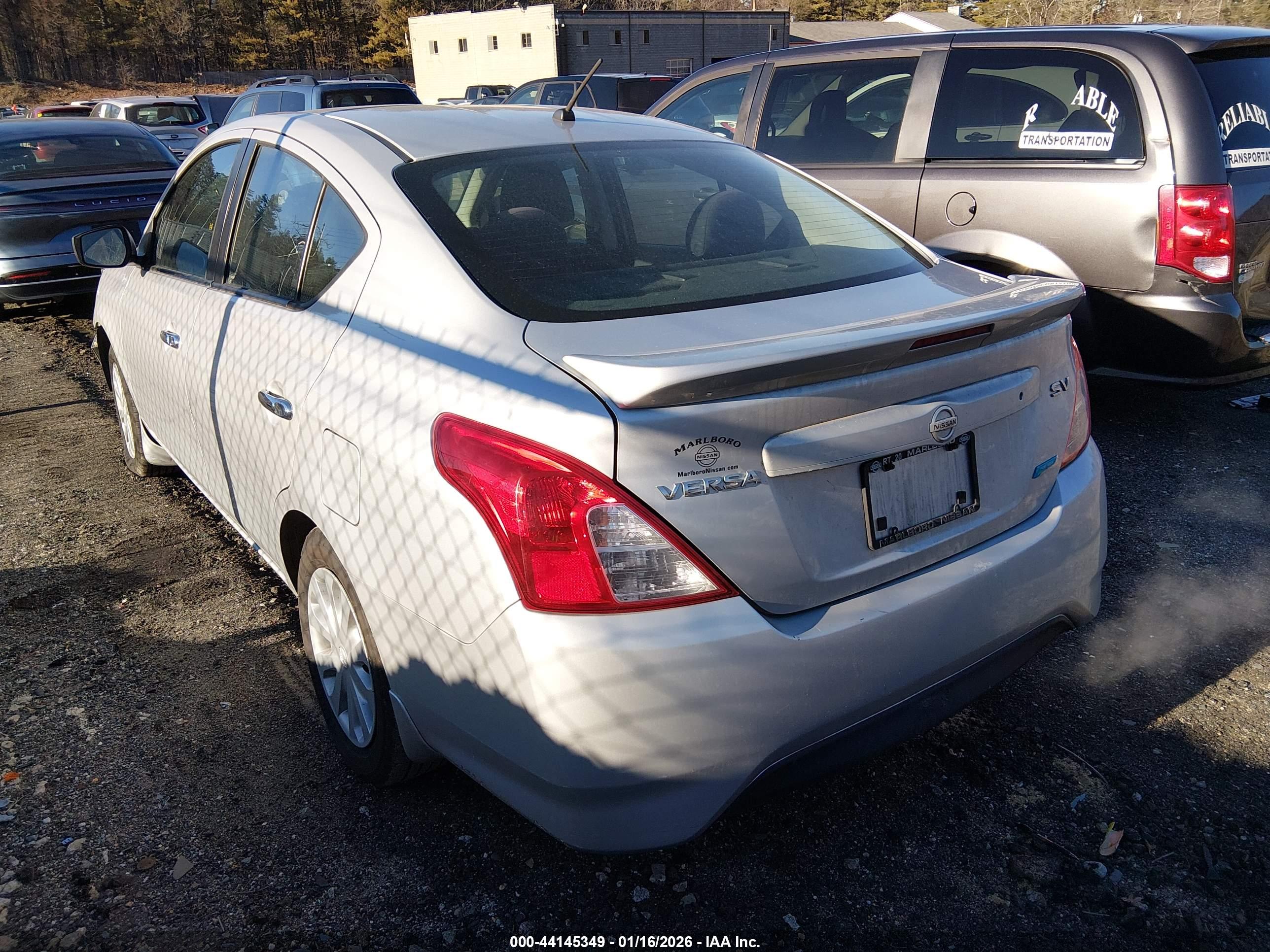 NISSAN VERSA image 3