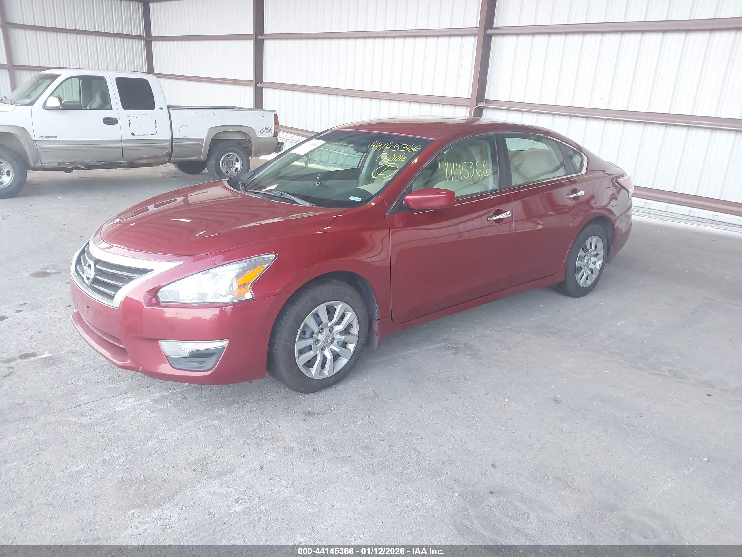 NISSAN ALTIMA image 2