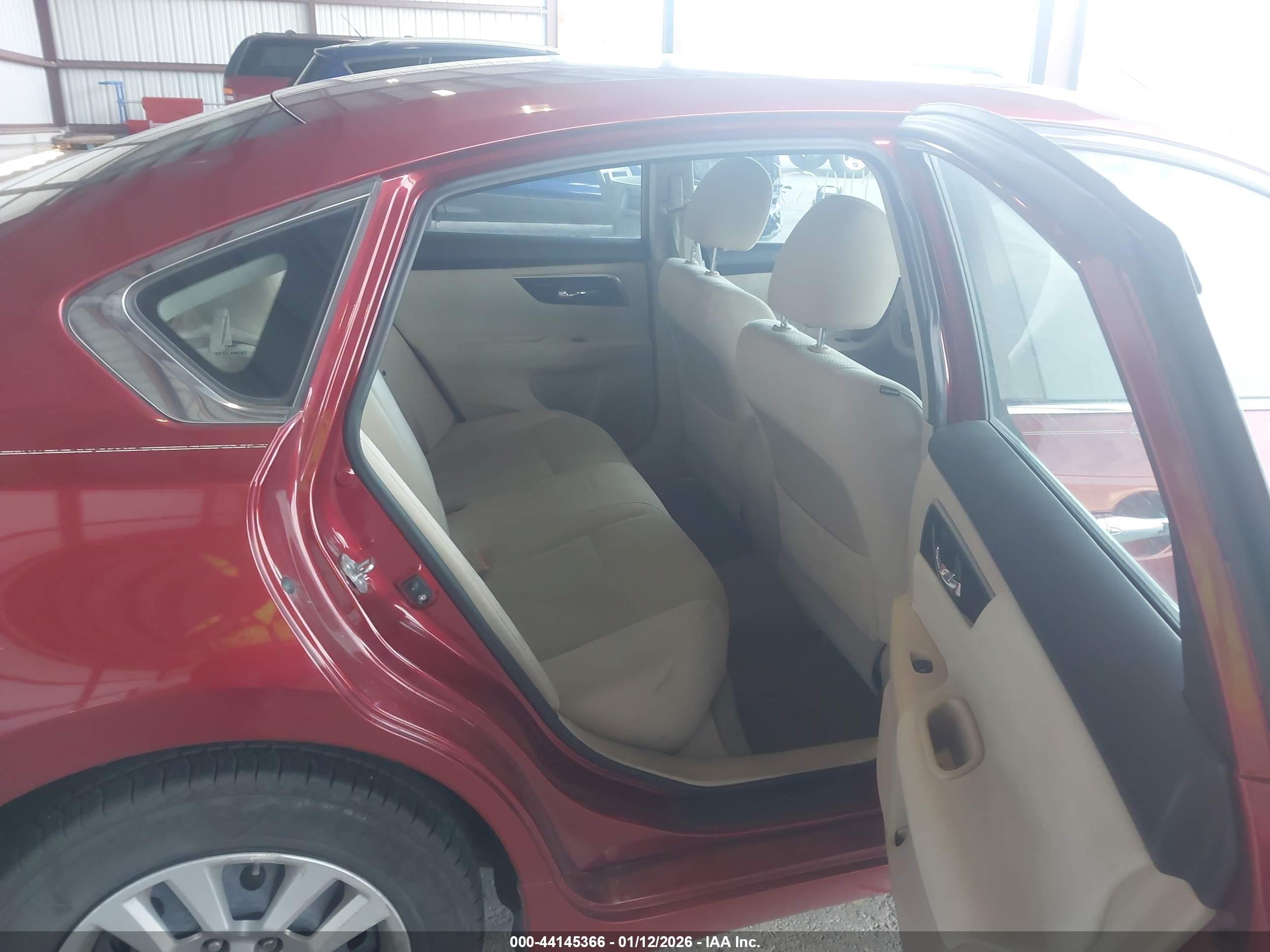 NISSAN ALTIMA image 8