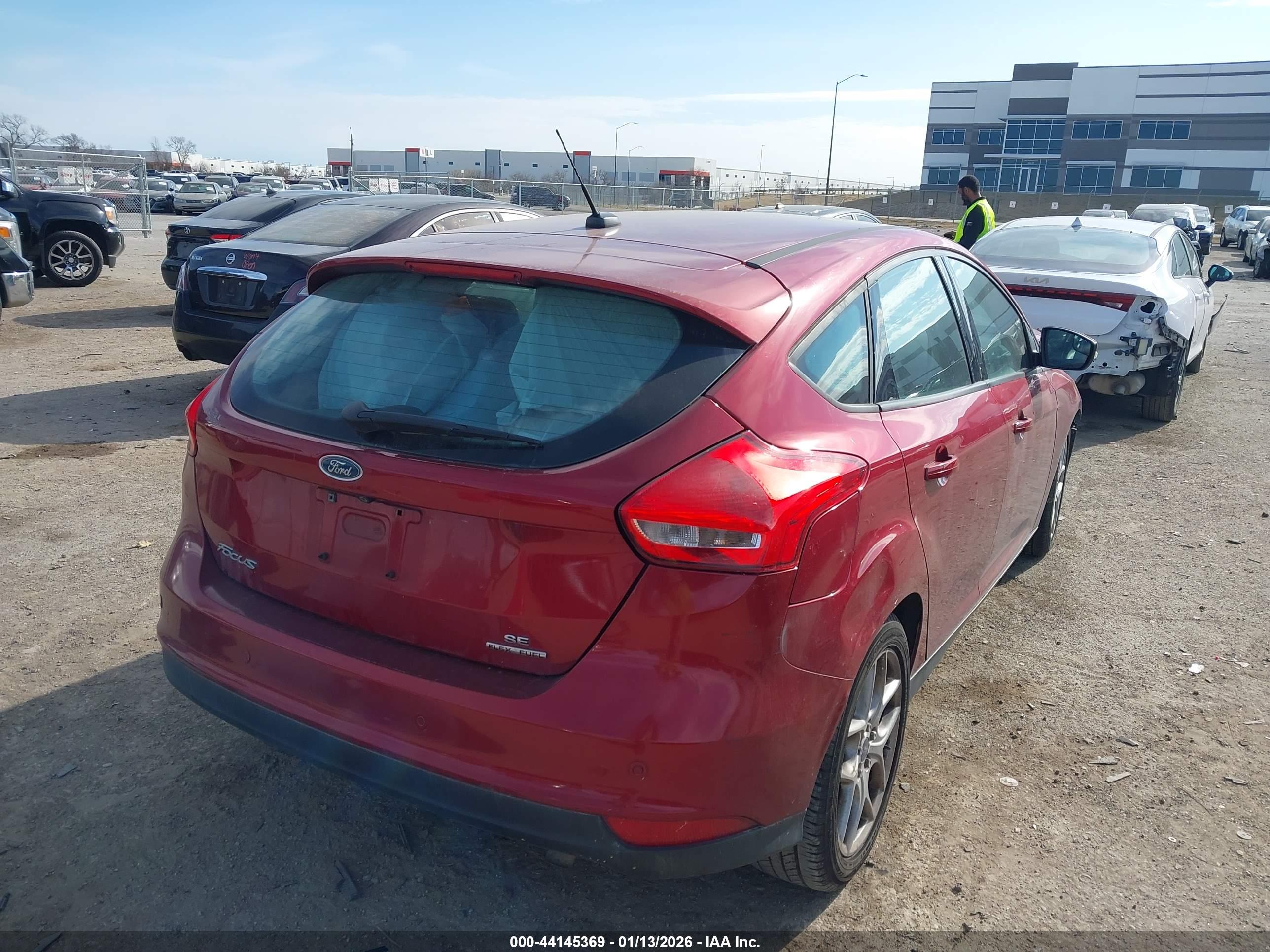 FORD FOCUS image 4