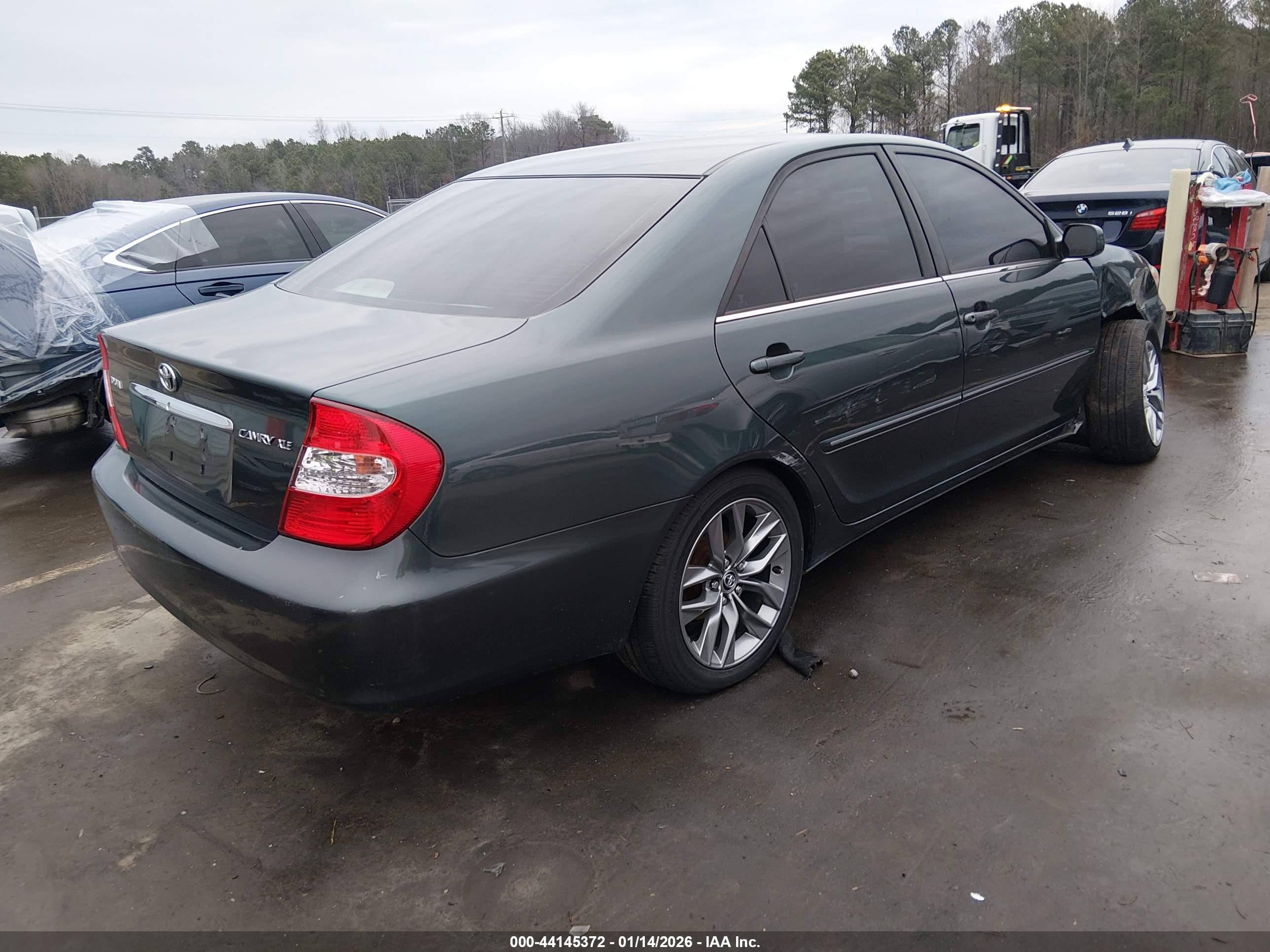 TOYOTA CAMRY image 4
