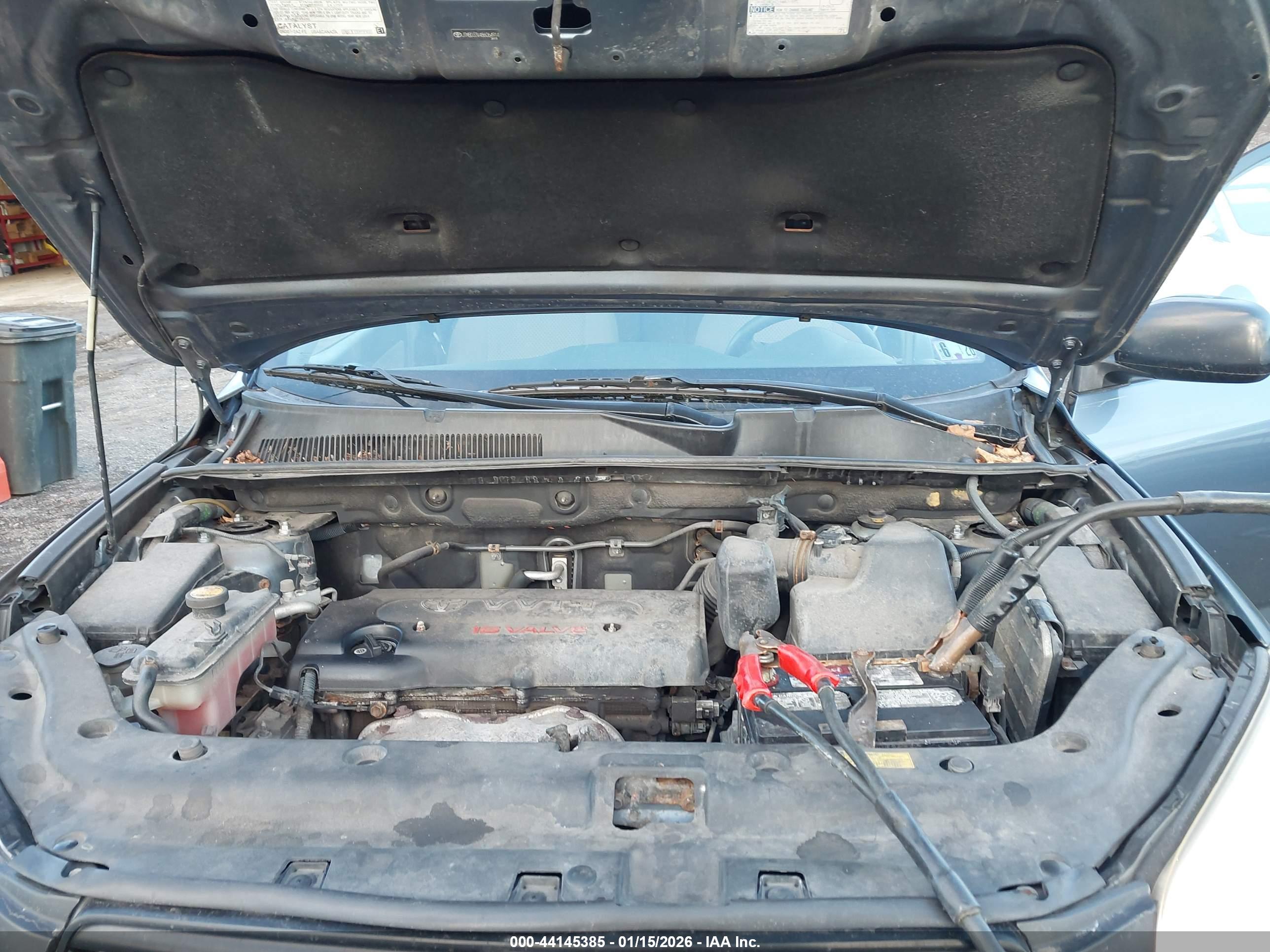TOYOTA RAV4 image 10