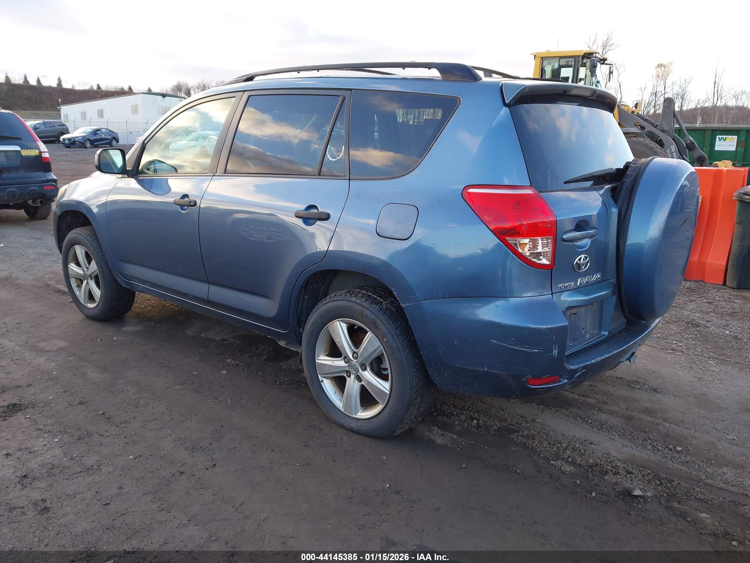 TOYOTA RAV4 image 3