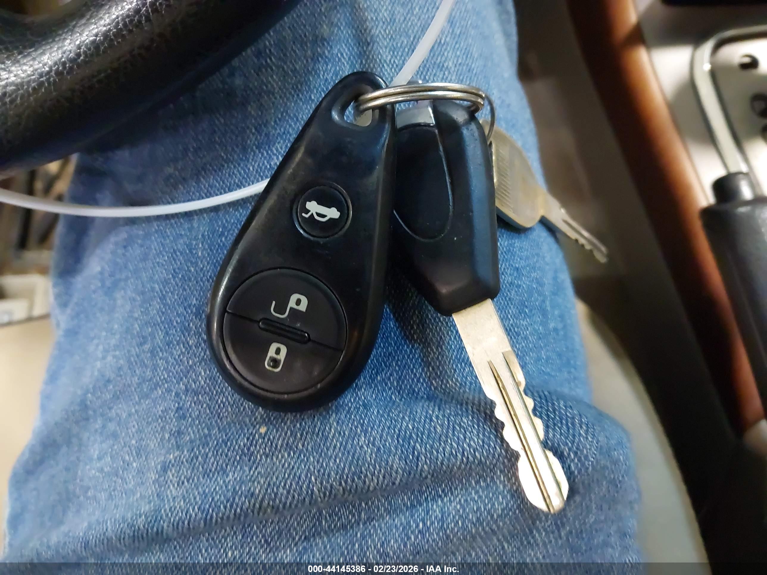 SUBARU OUTBACK image 11