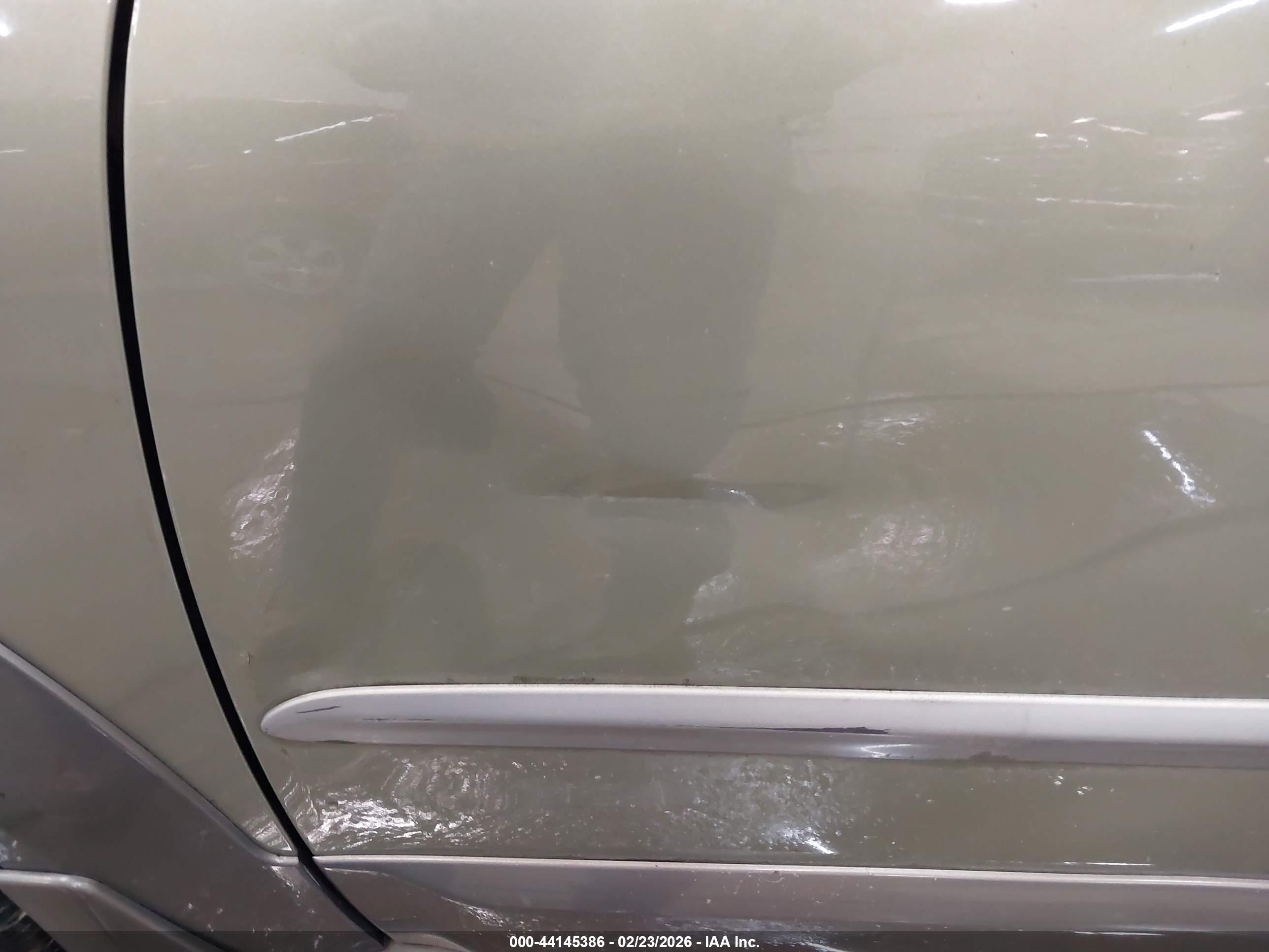 SUBARU OUTBACK image 6
