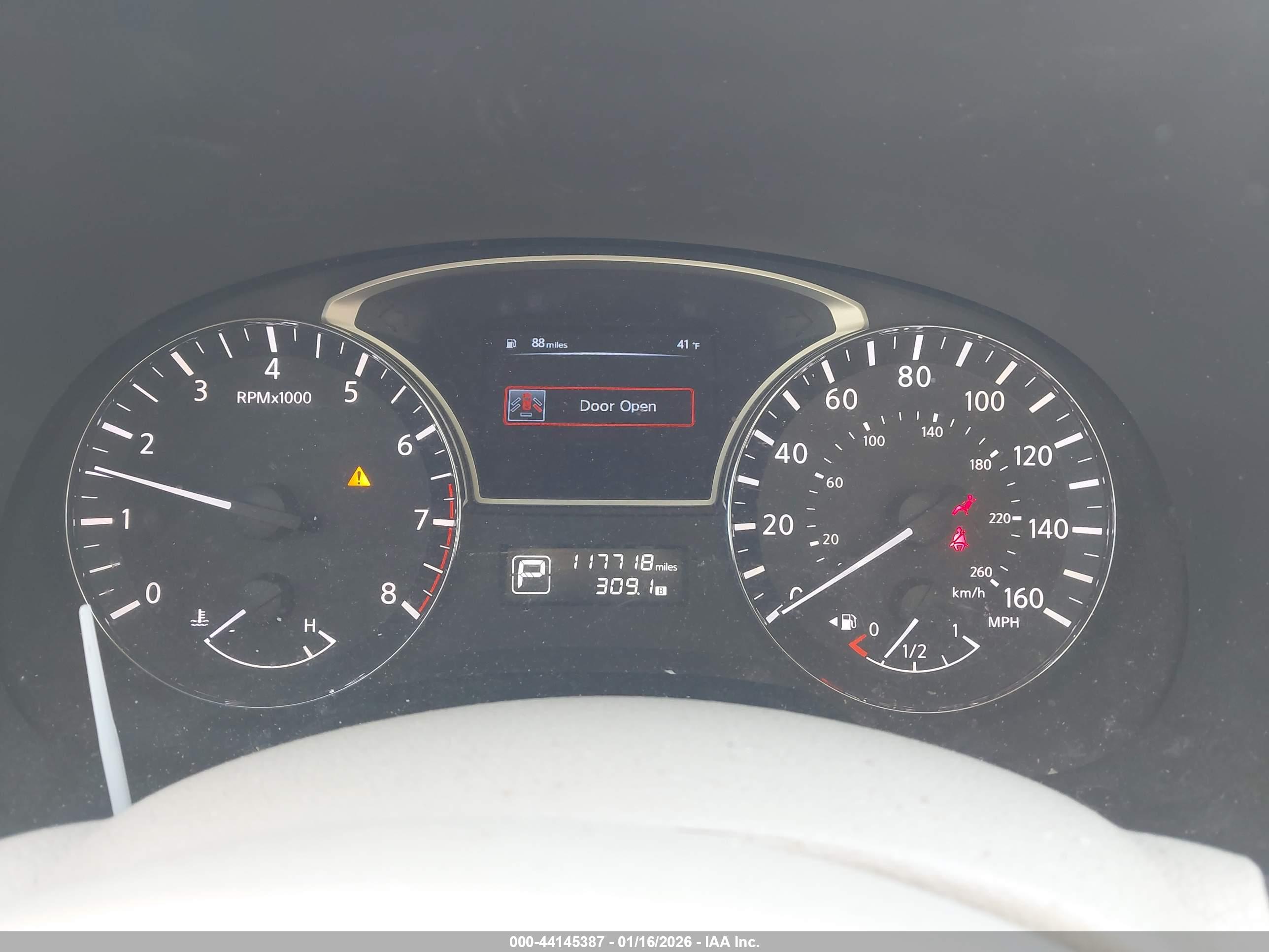 NISSAN PATHFINDER image 7