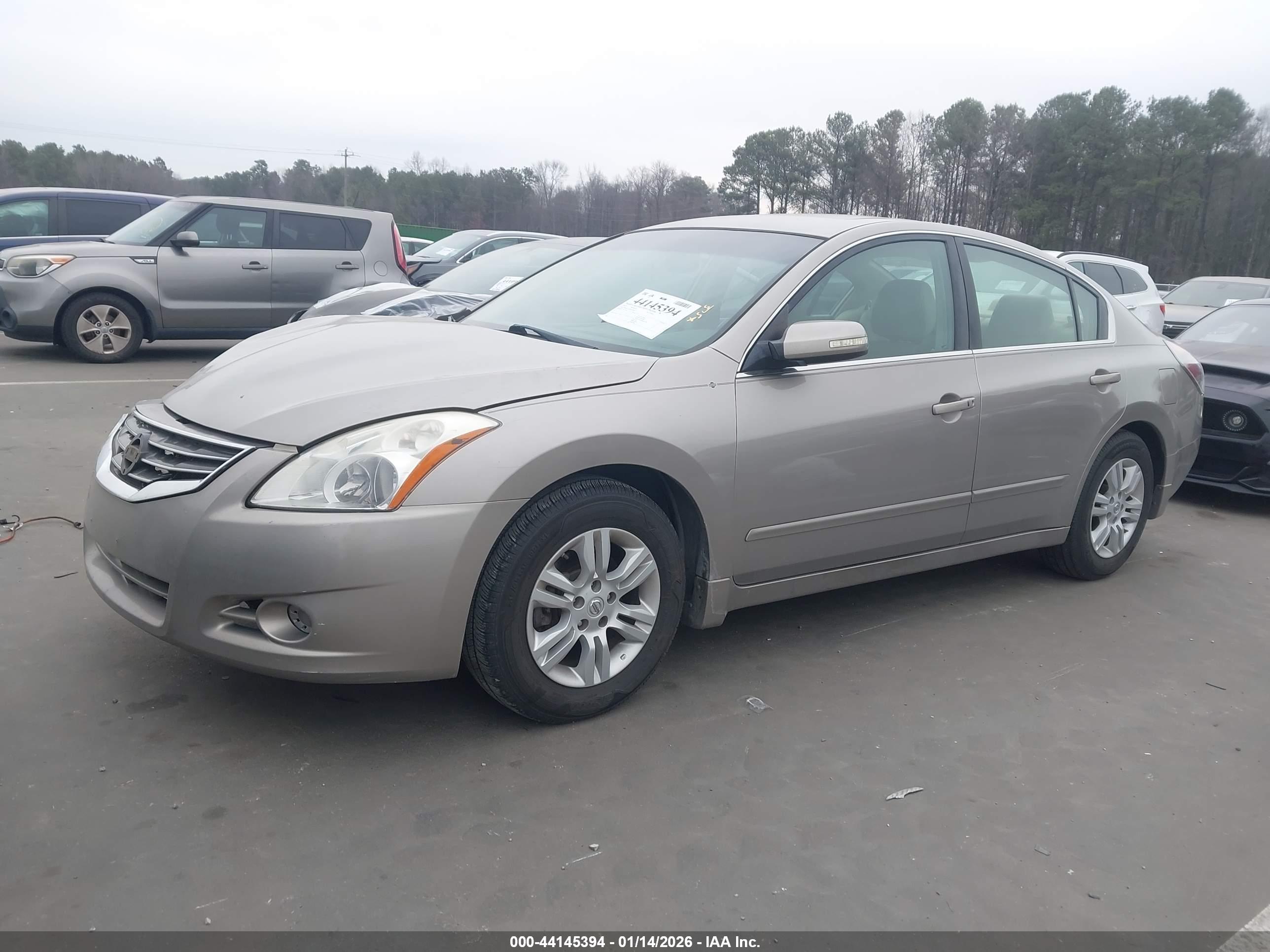 NISSAN ALTIMA image 2