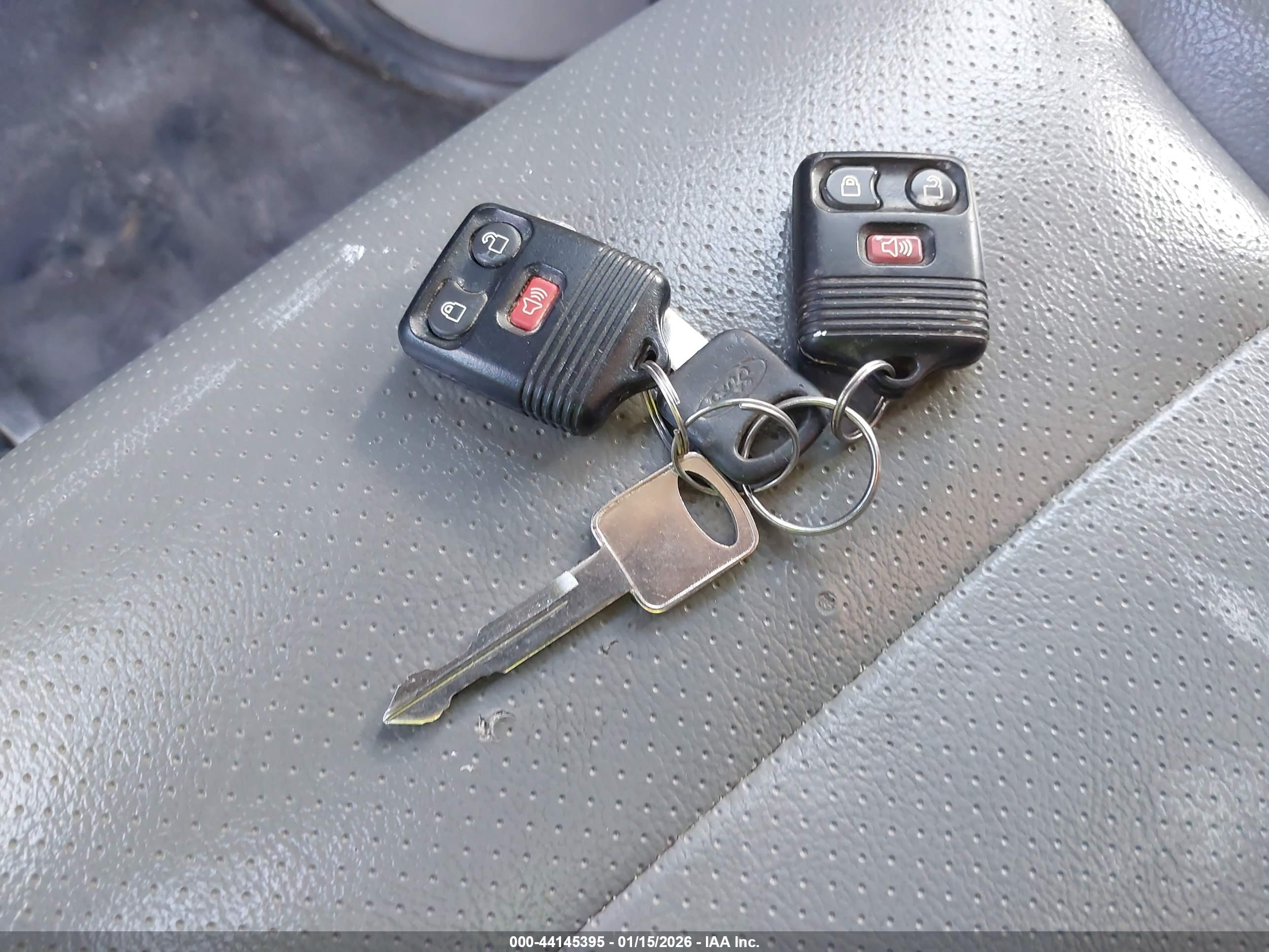 FORD E-350 image 11