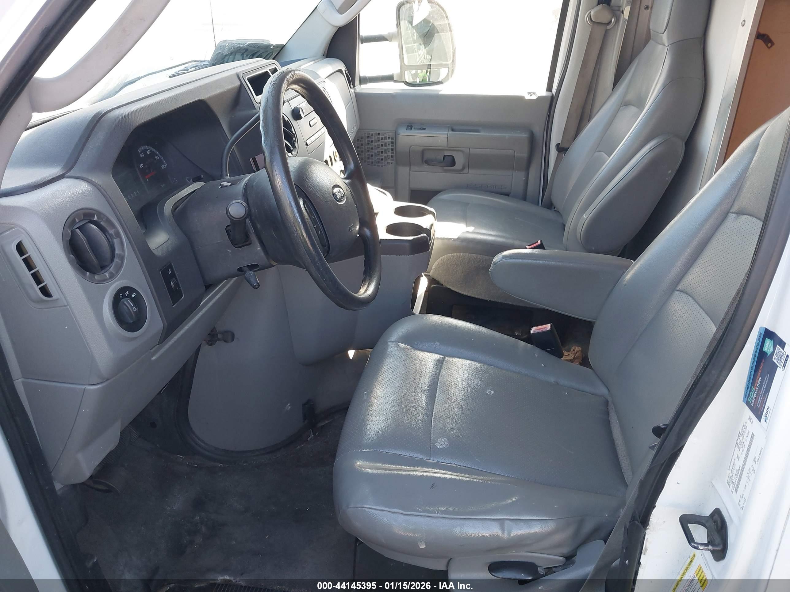 FORD E-350 image 7