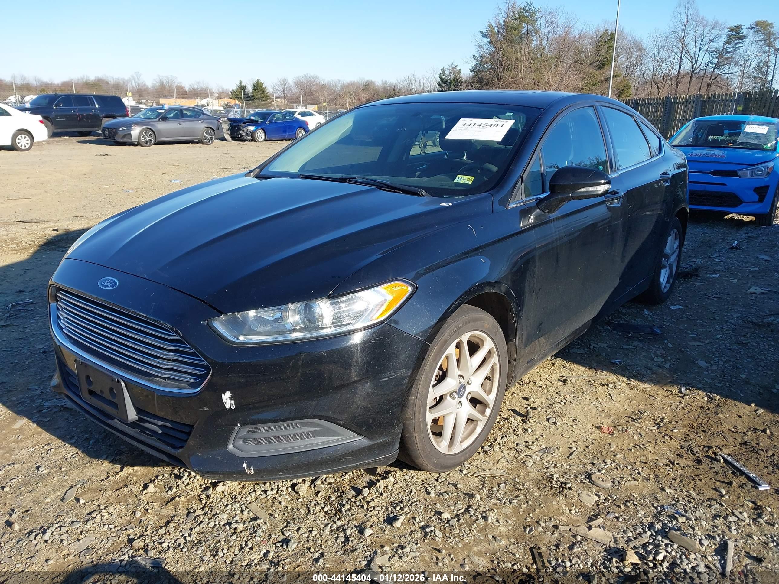 FORD FUSION image 2