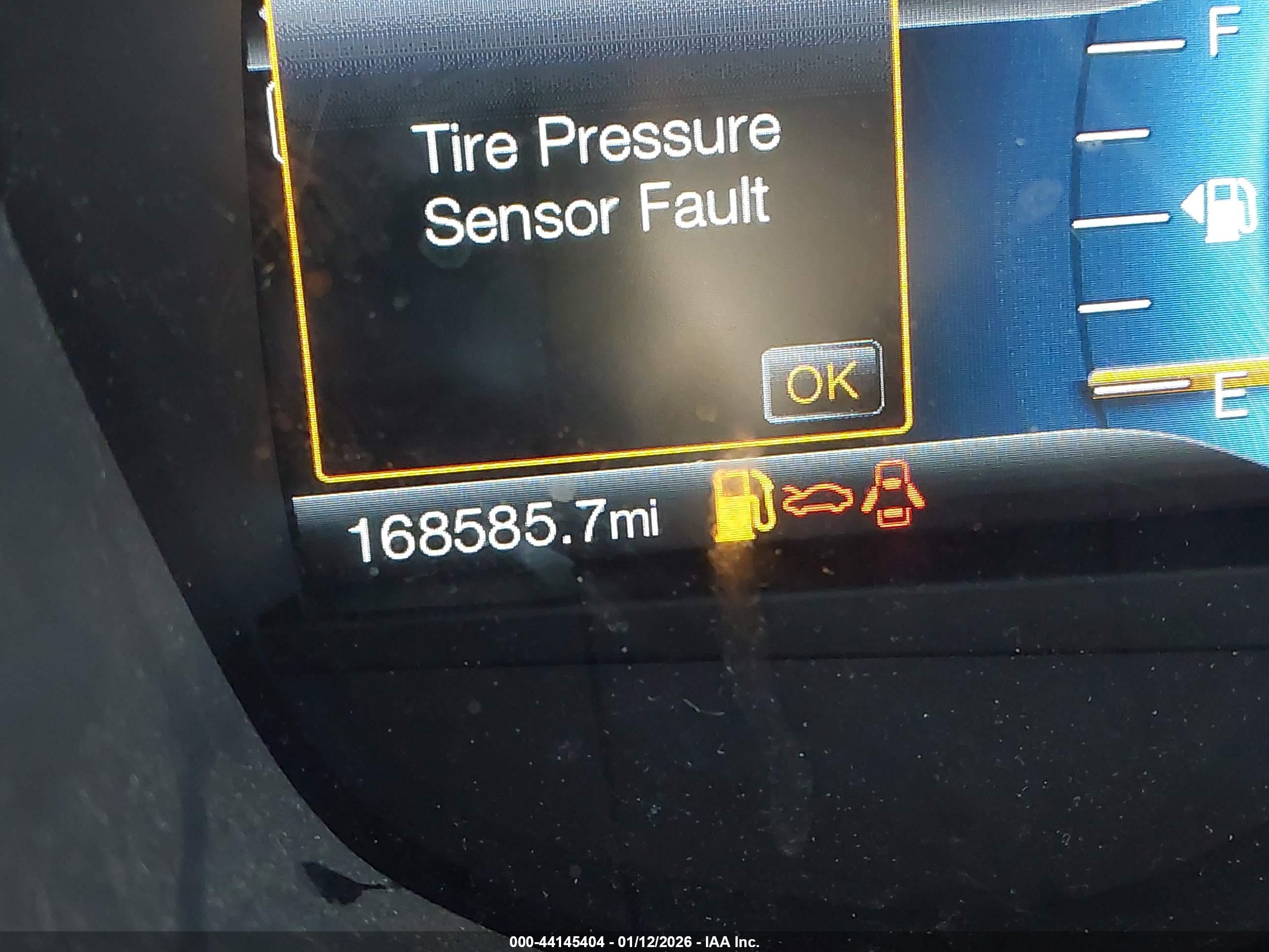 FORD FUSION image 7