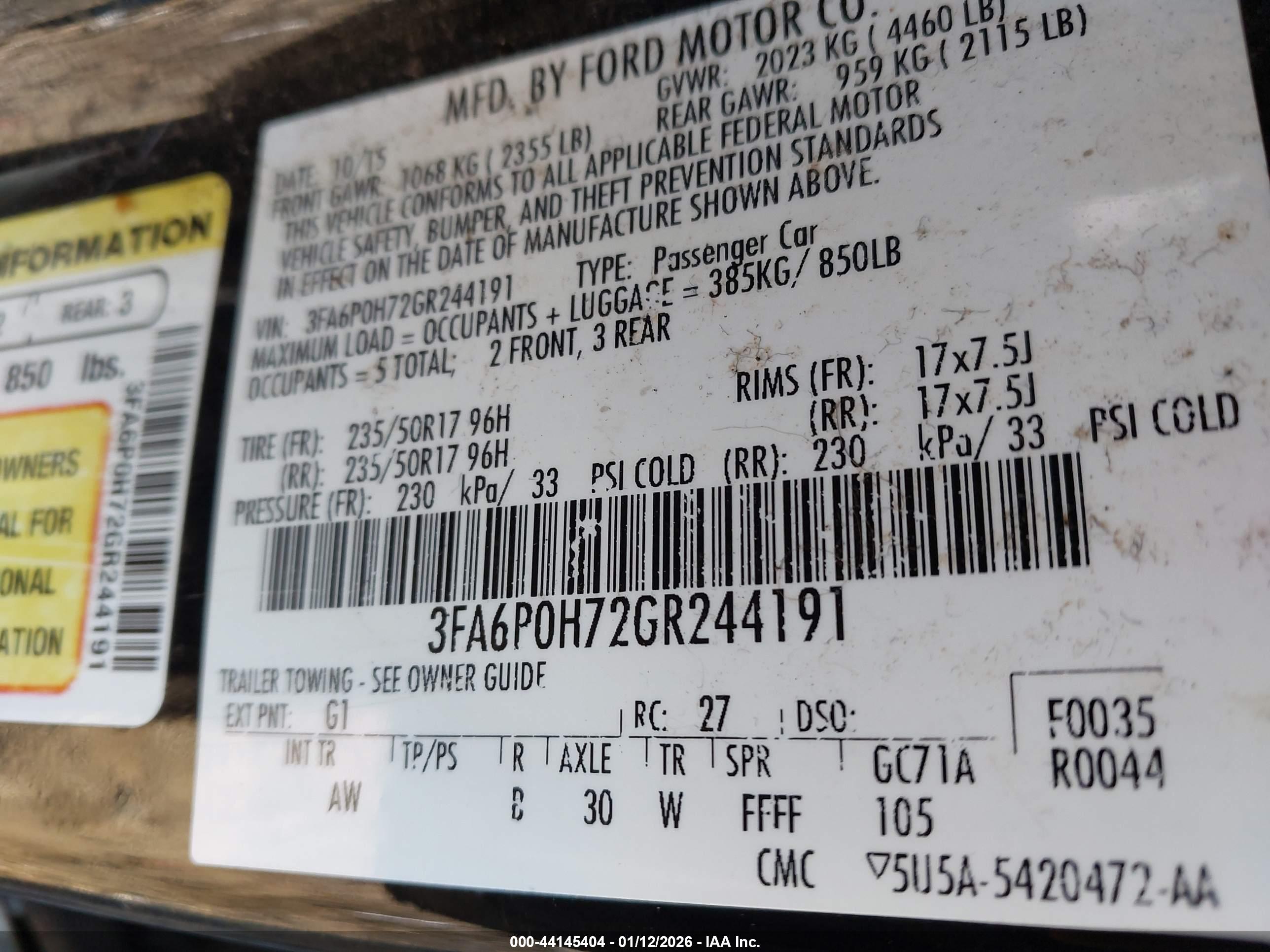 FORD FUSION image 9