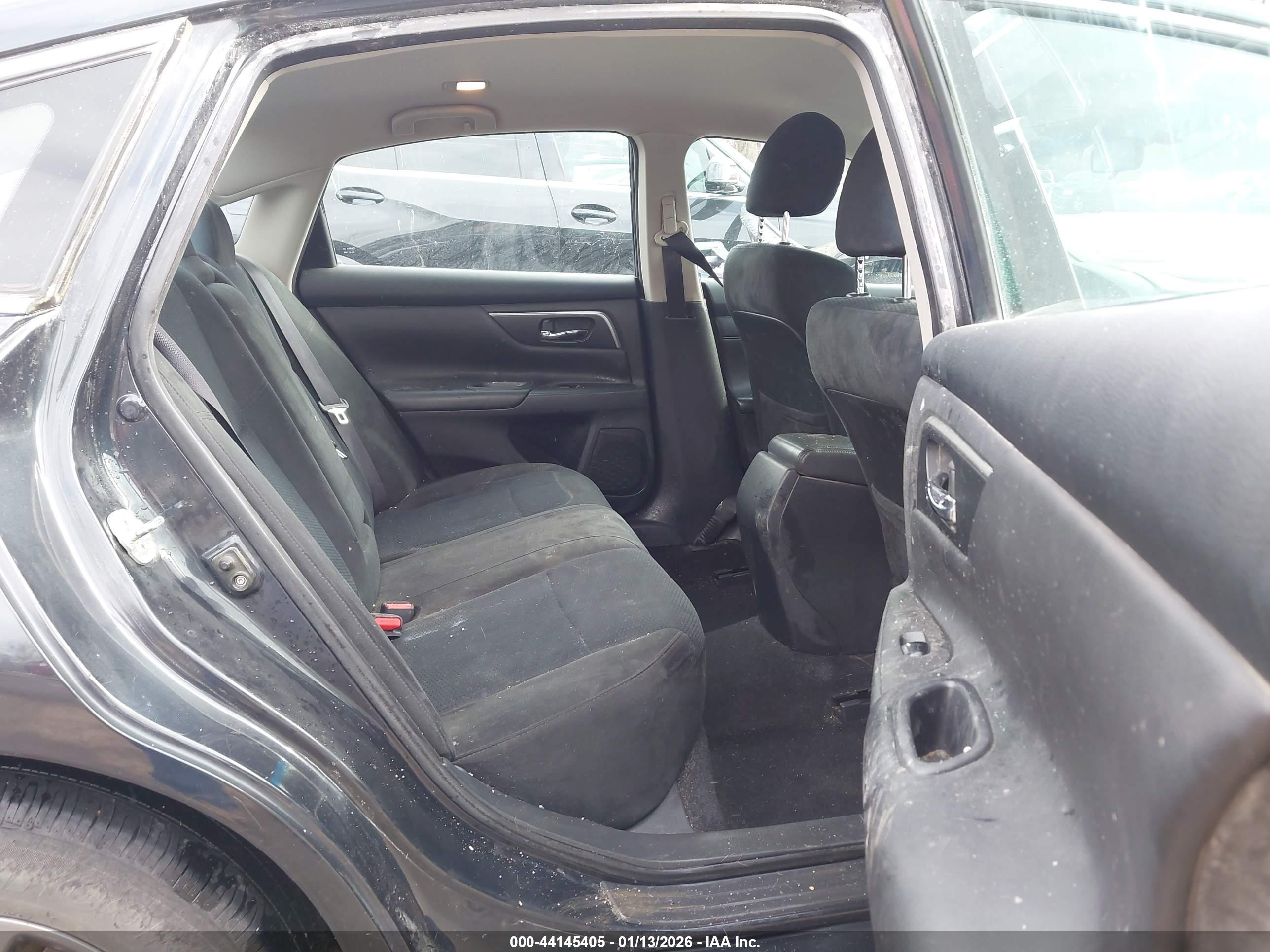NISSAN ALTIMA image 8