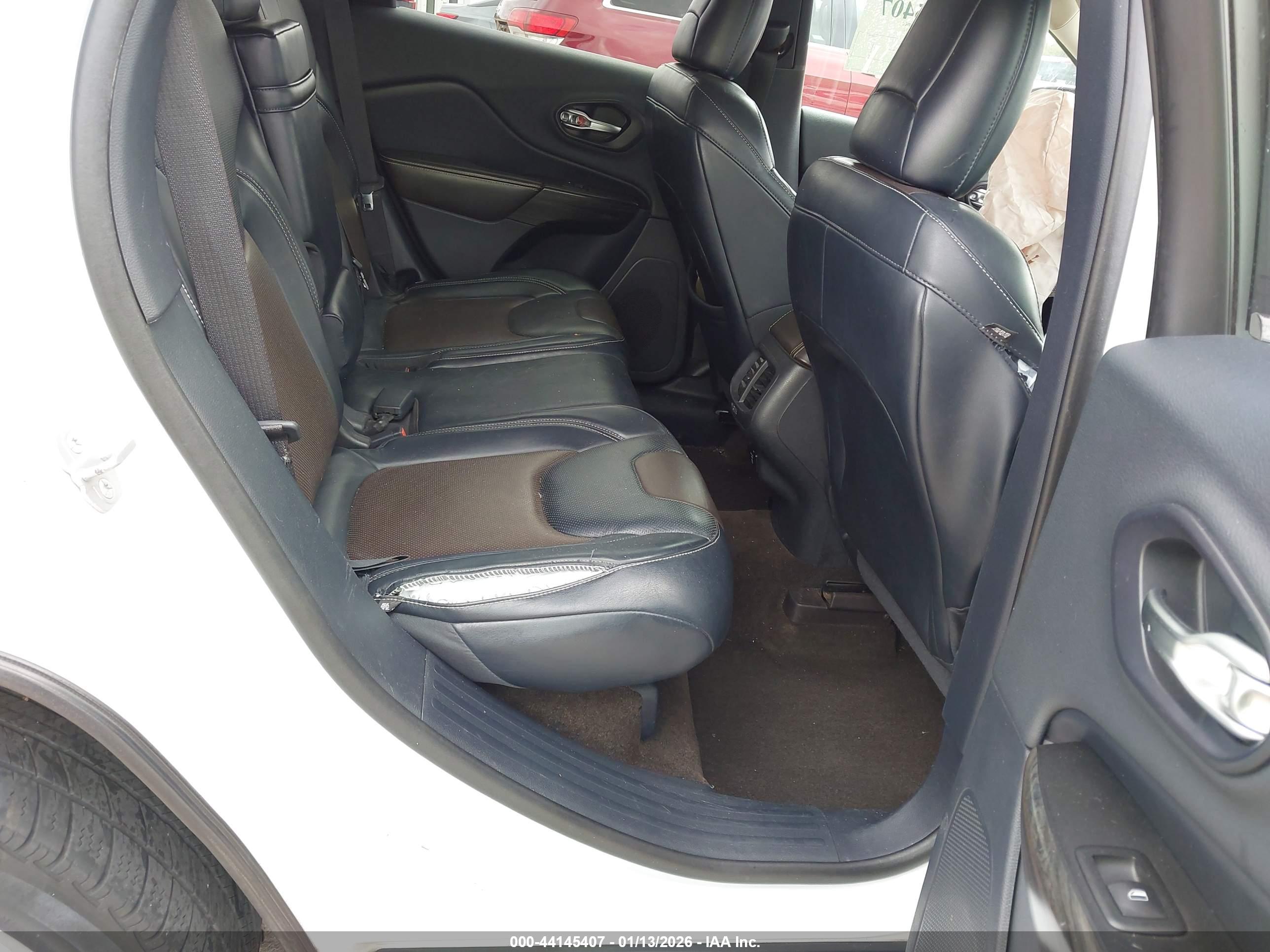 JEEP CHEROKEE image 8