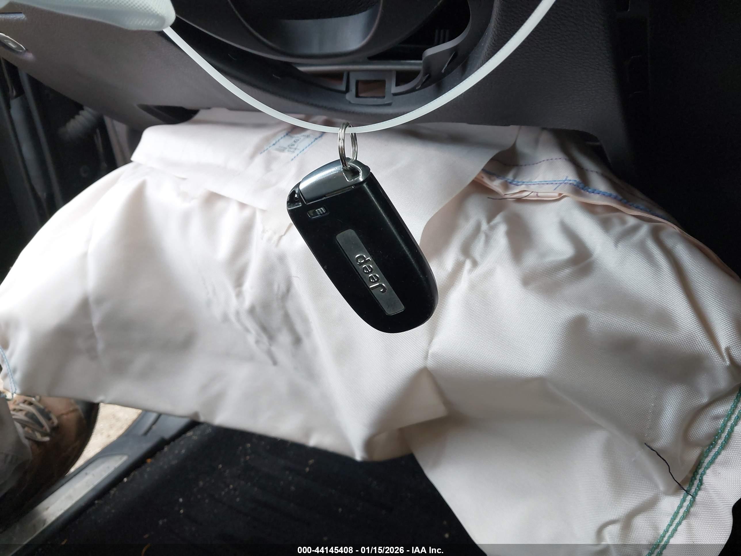 JEEP GRAND image 11
