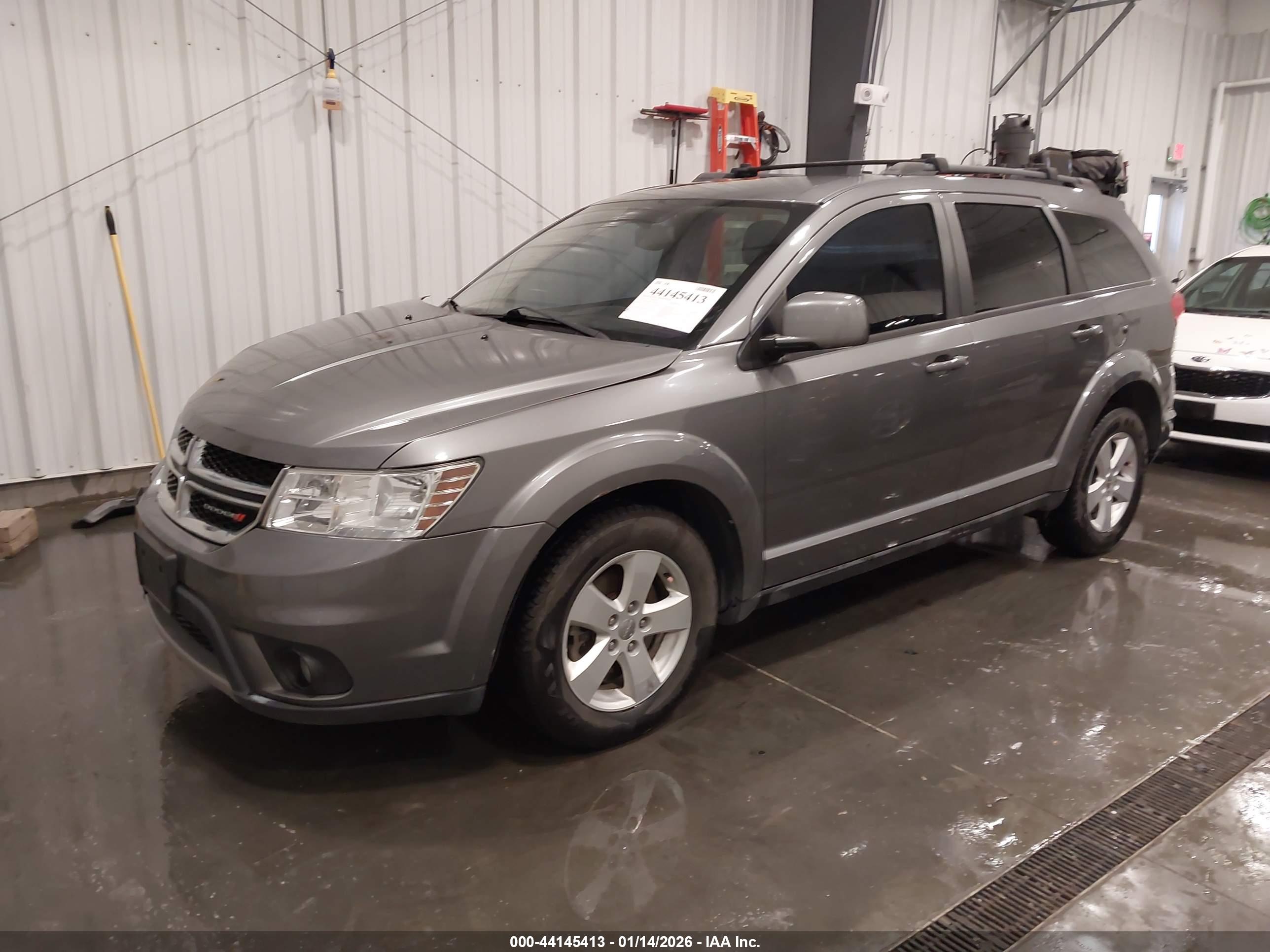 DODGE JOURNEY image 2