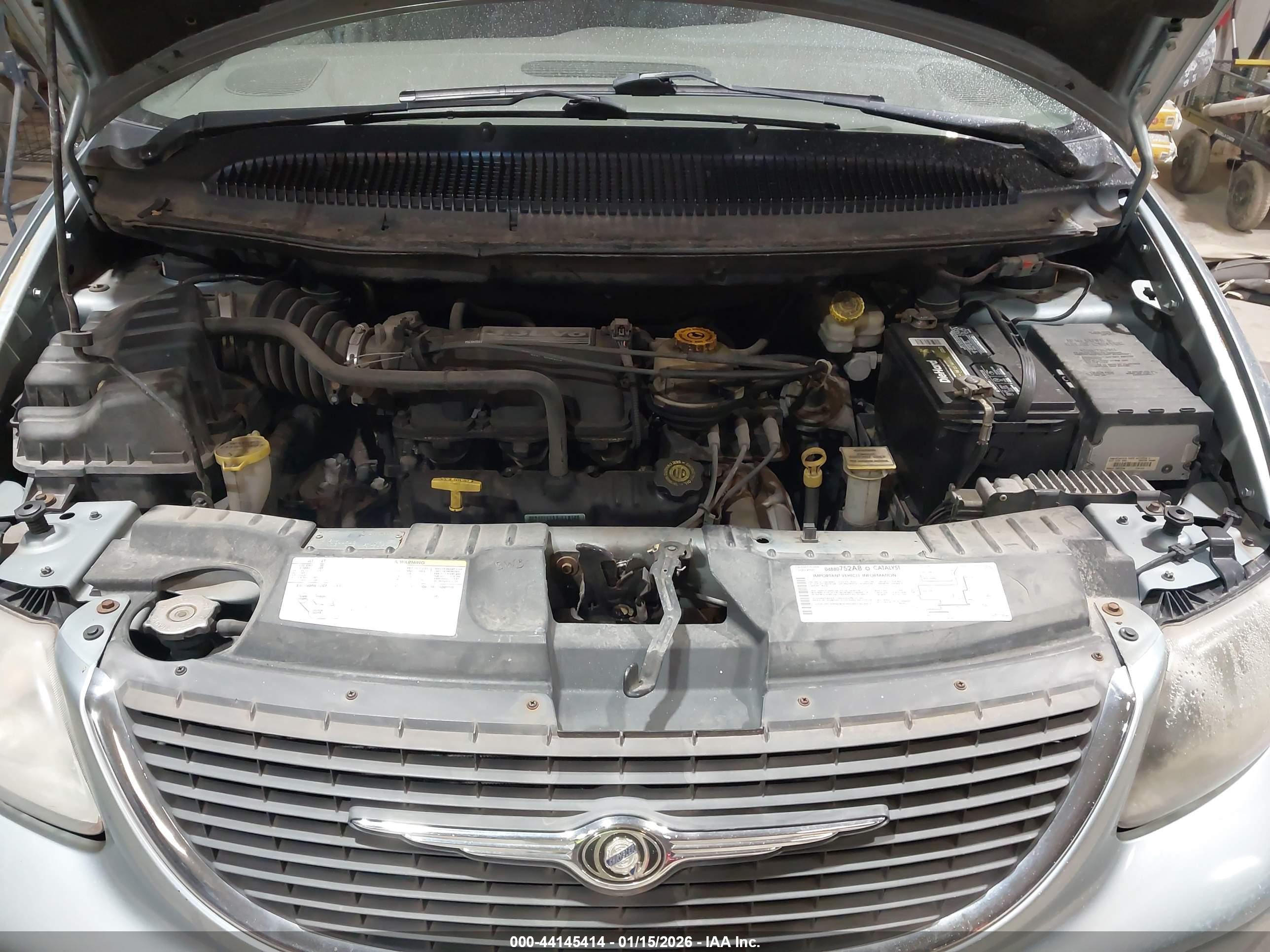CHRYSLER TOWN image 10
