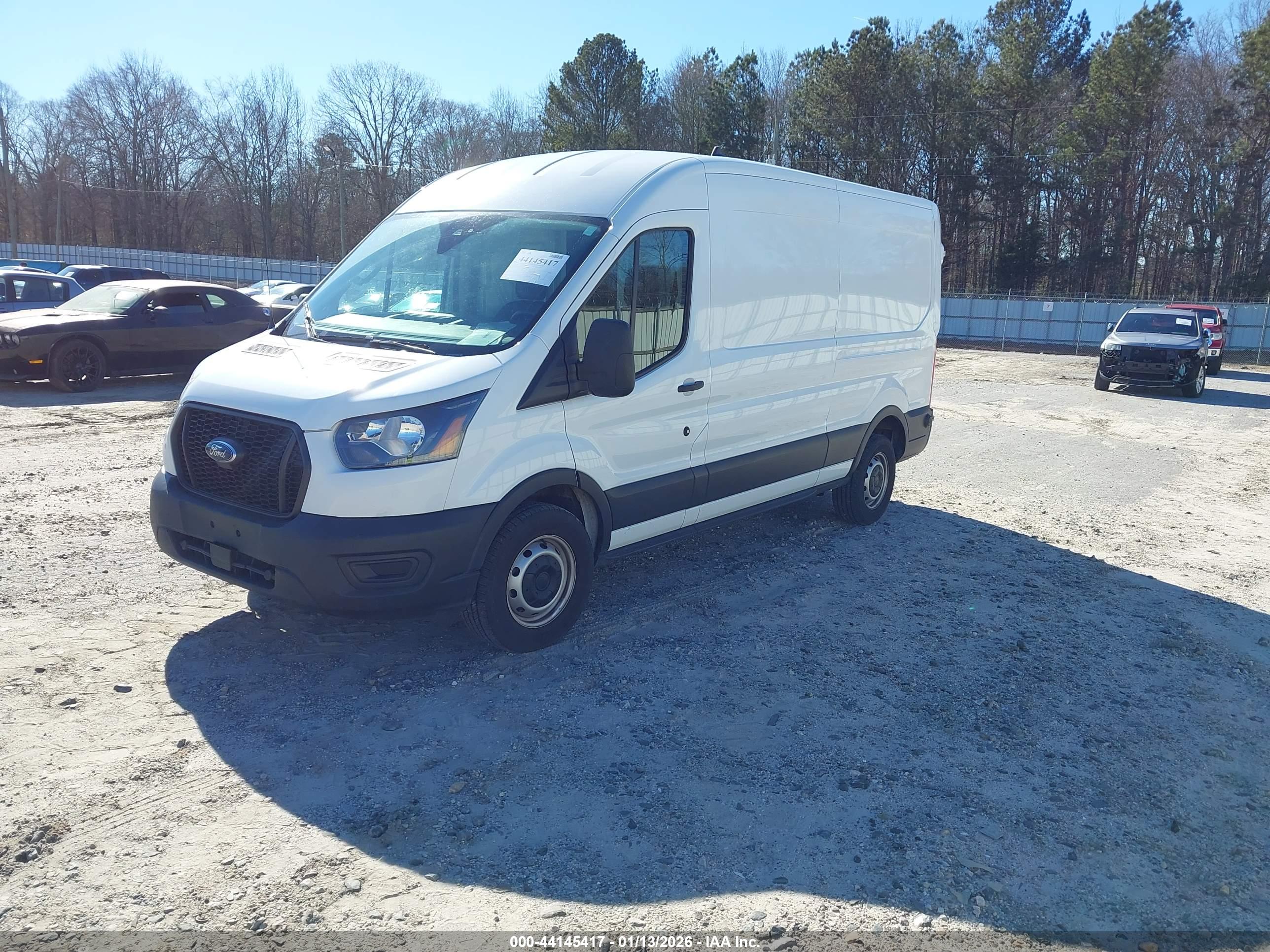 FORD TRANSIT-250 image 2