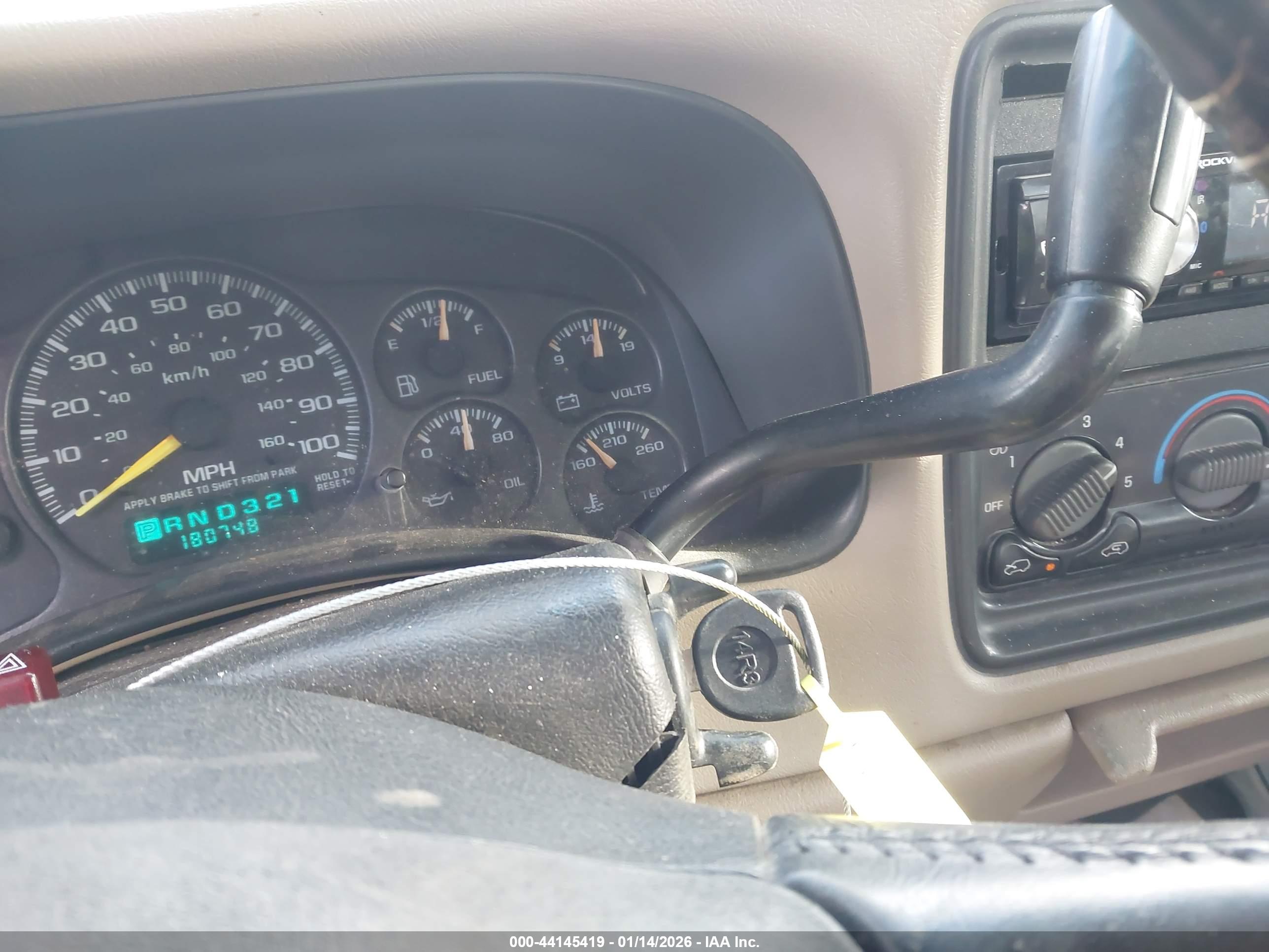 CHEVROLET SILVERADO image 11
