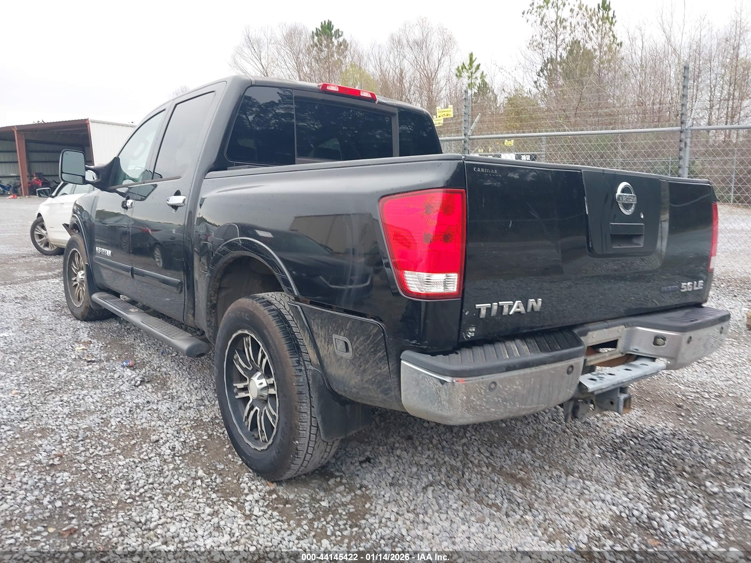 NISSAN TITAN image 3