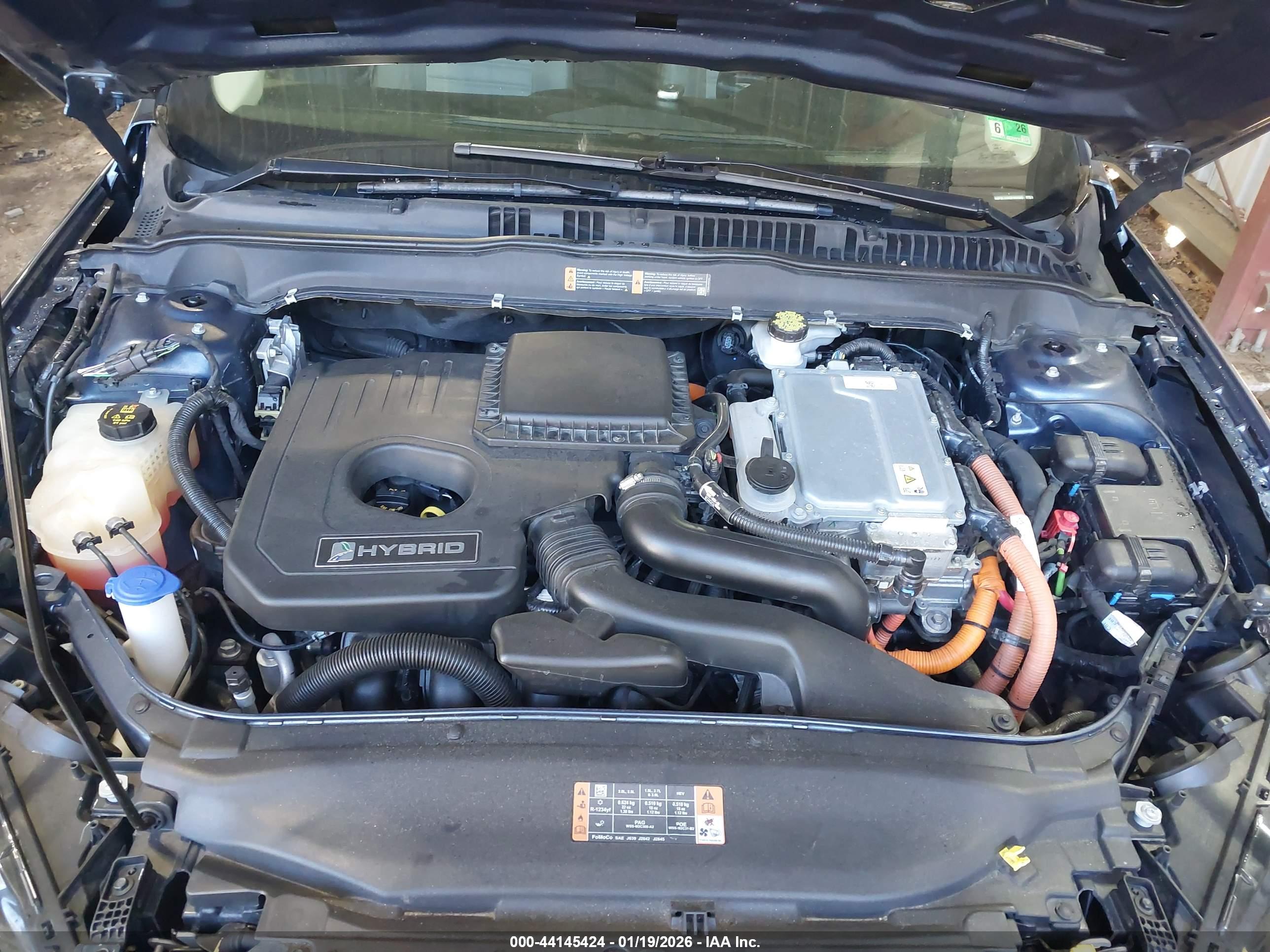 FORD FUSION image 10