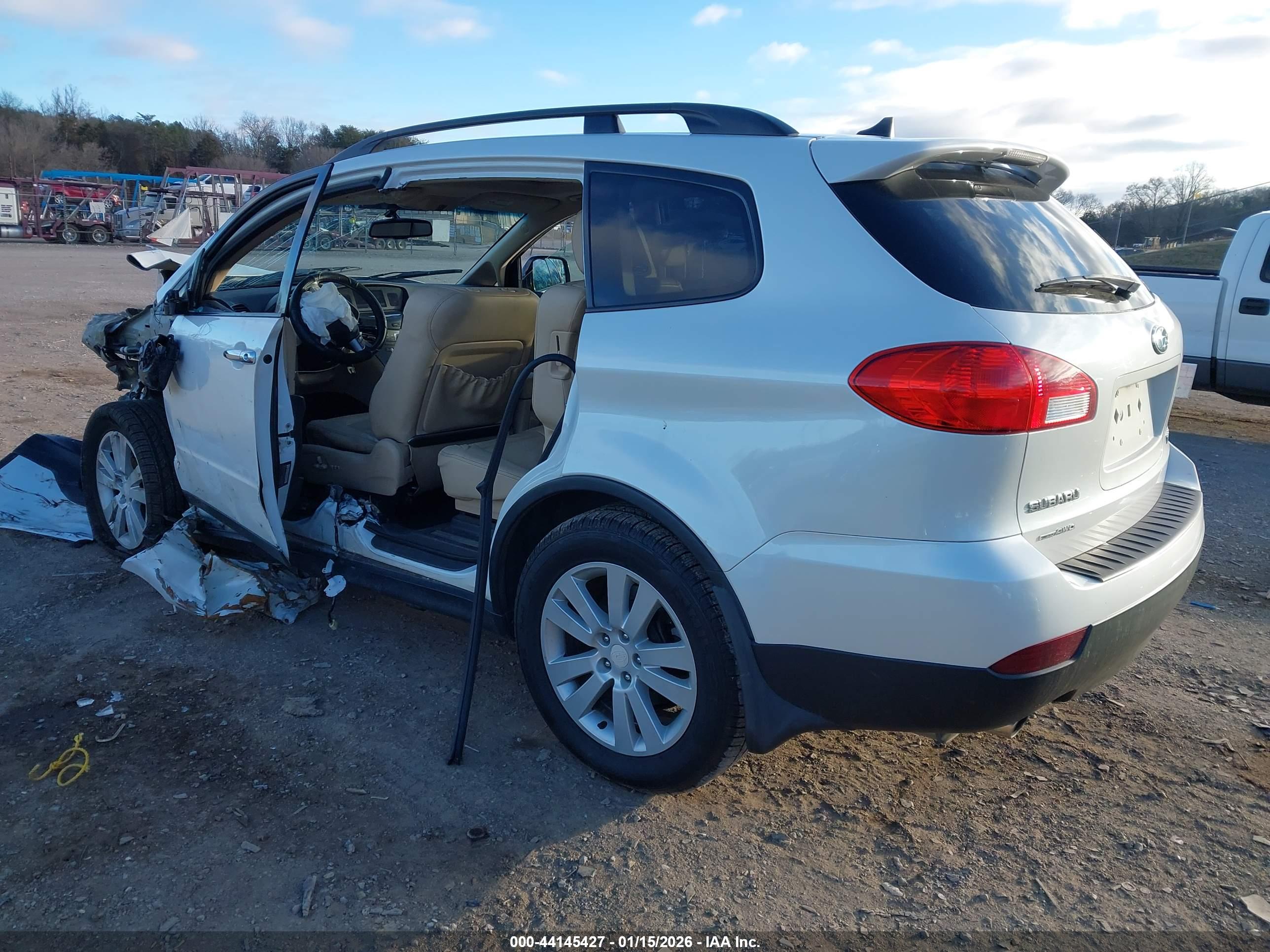SUBARU TRIBECA image 3